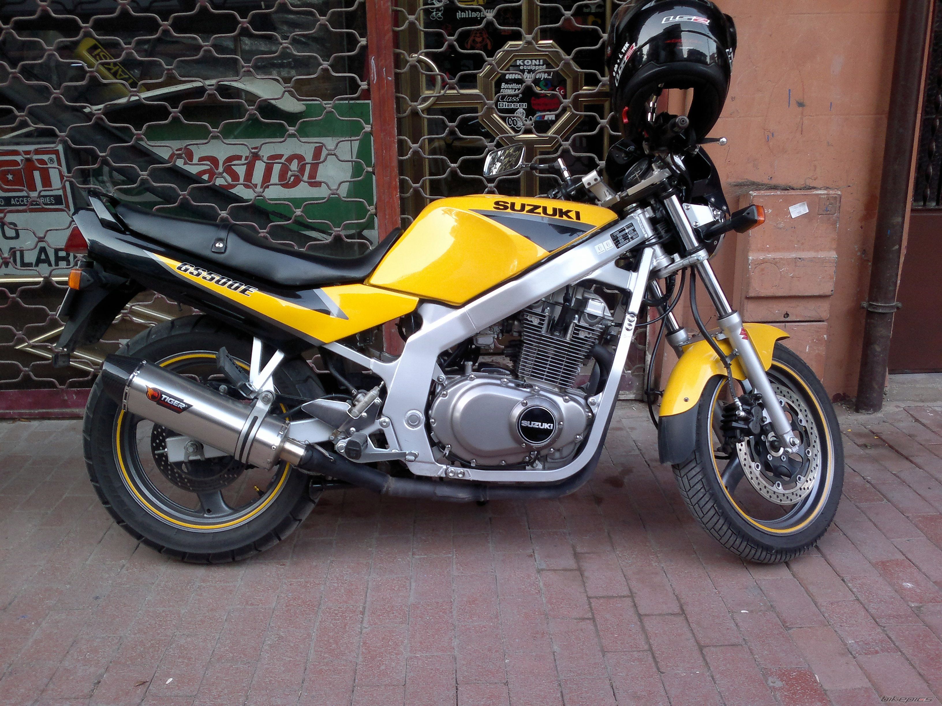2009 SUZUKI GS 500 | Picture 2237205 motorcycle photo