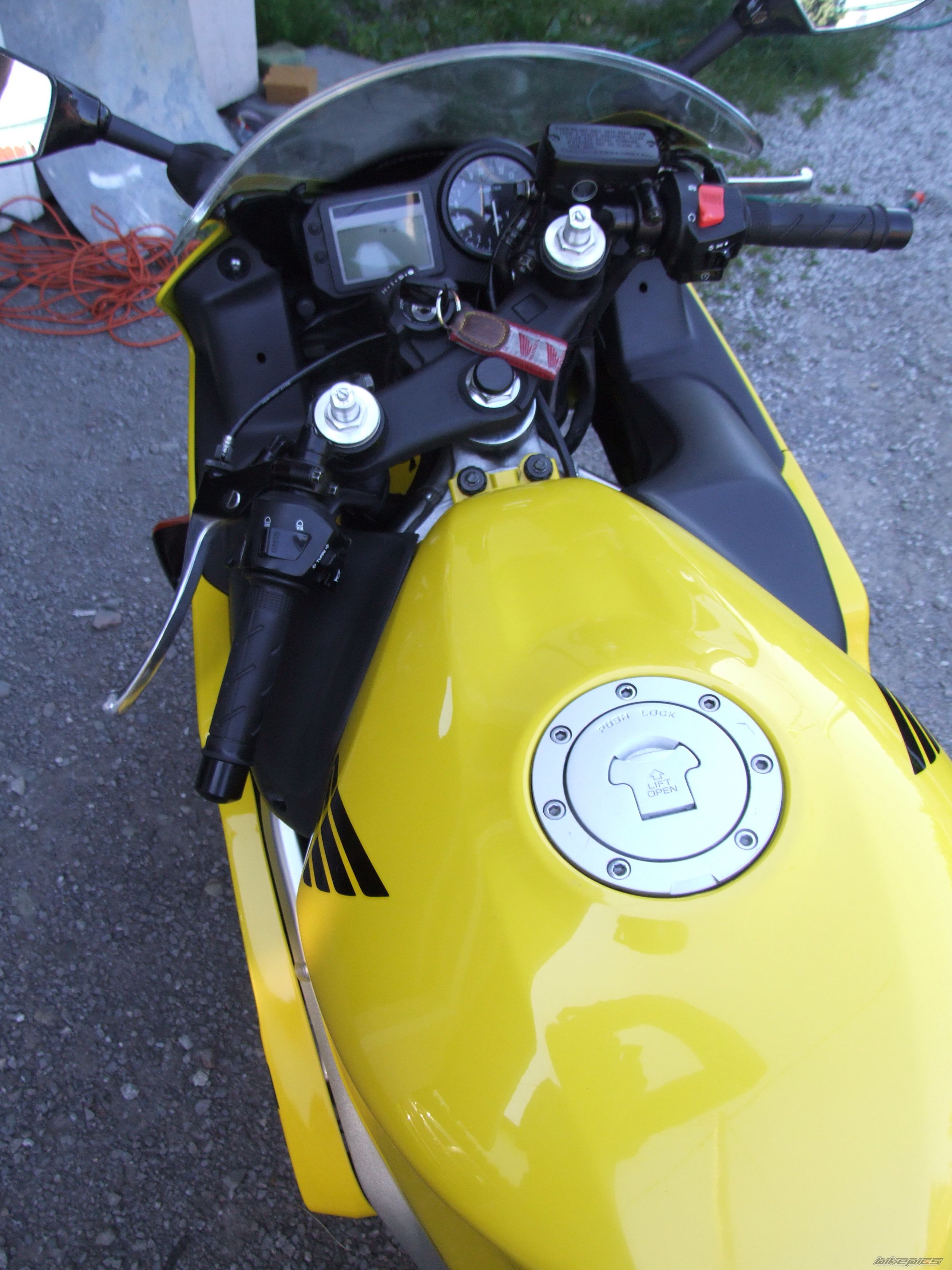 2001 HONDA CBR 600 | Picture 2237497 motorcycle photo