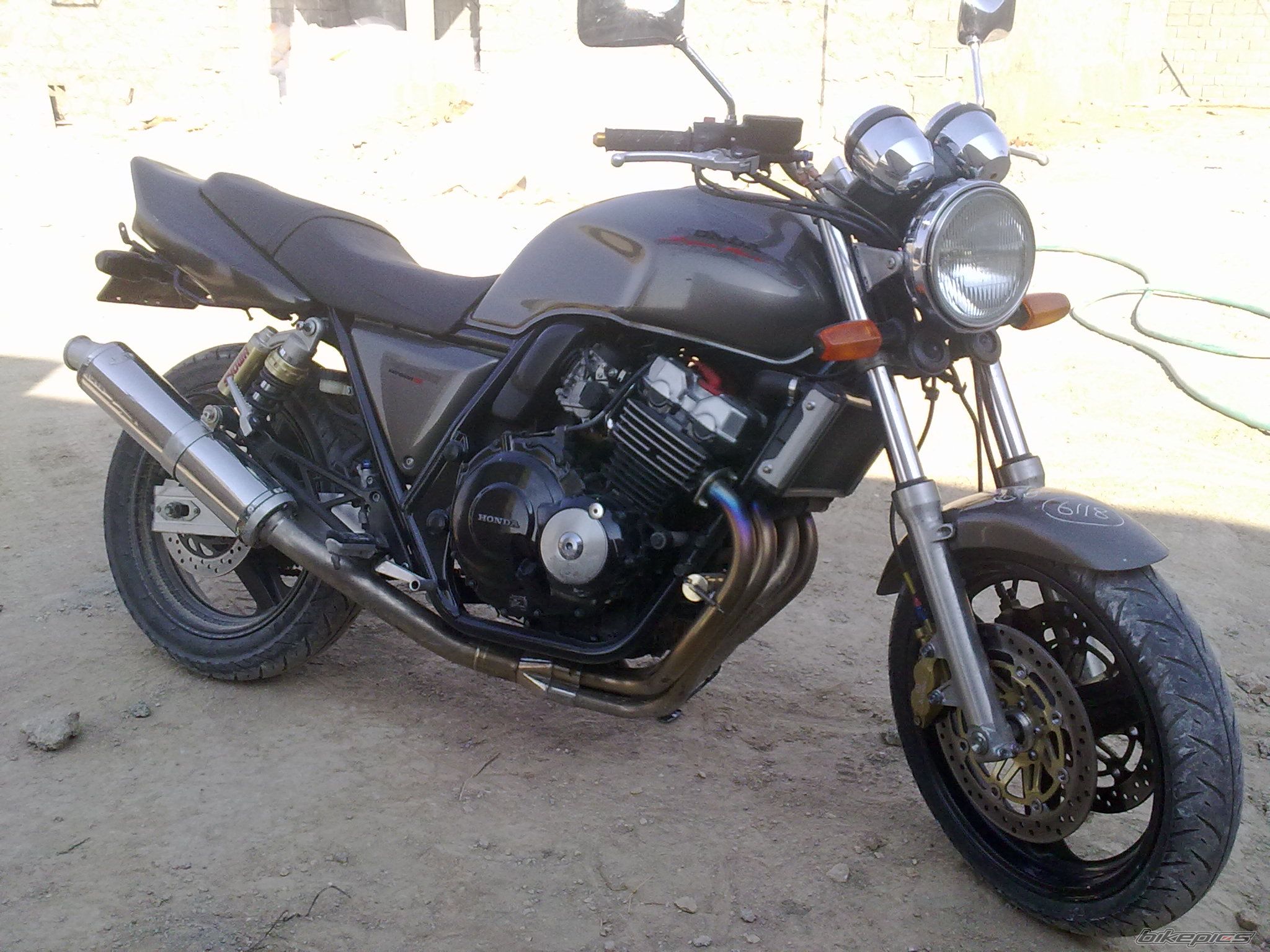 2000 HONDA CB400 SUPERFOUR | Picture 2237498 motorcycle photo