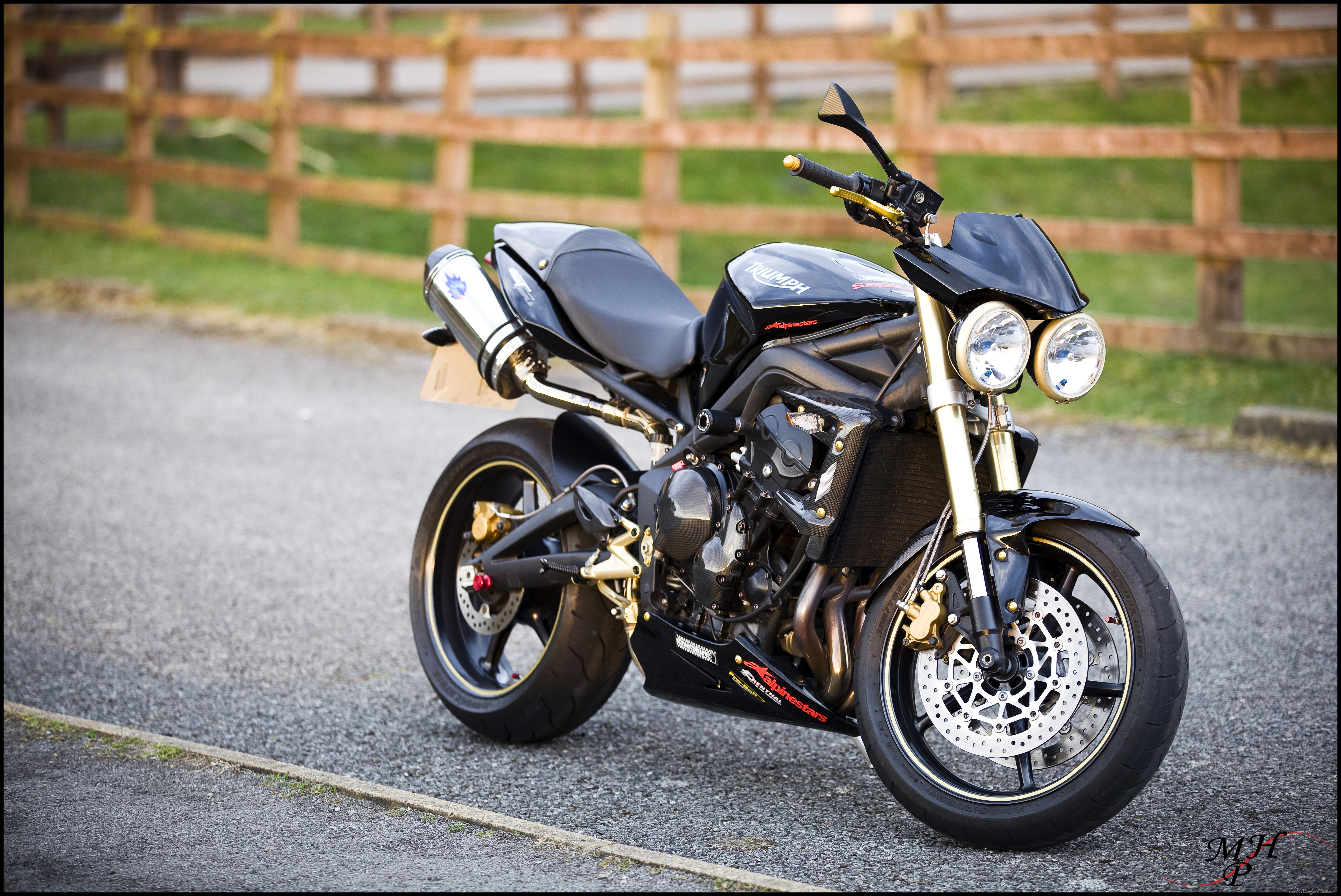 2009 TRIUMPH STREET TRIPLE | Picture 2238480 motorcycle photo