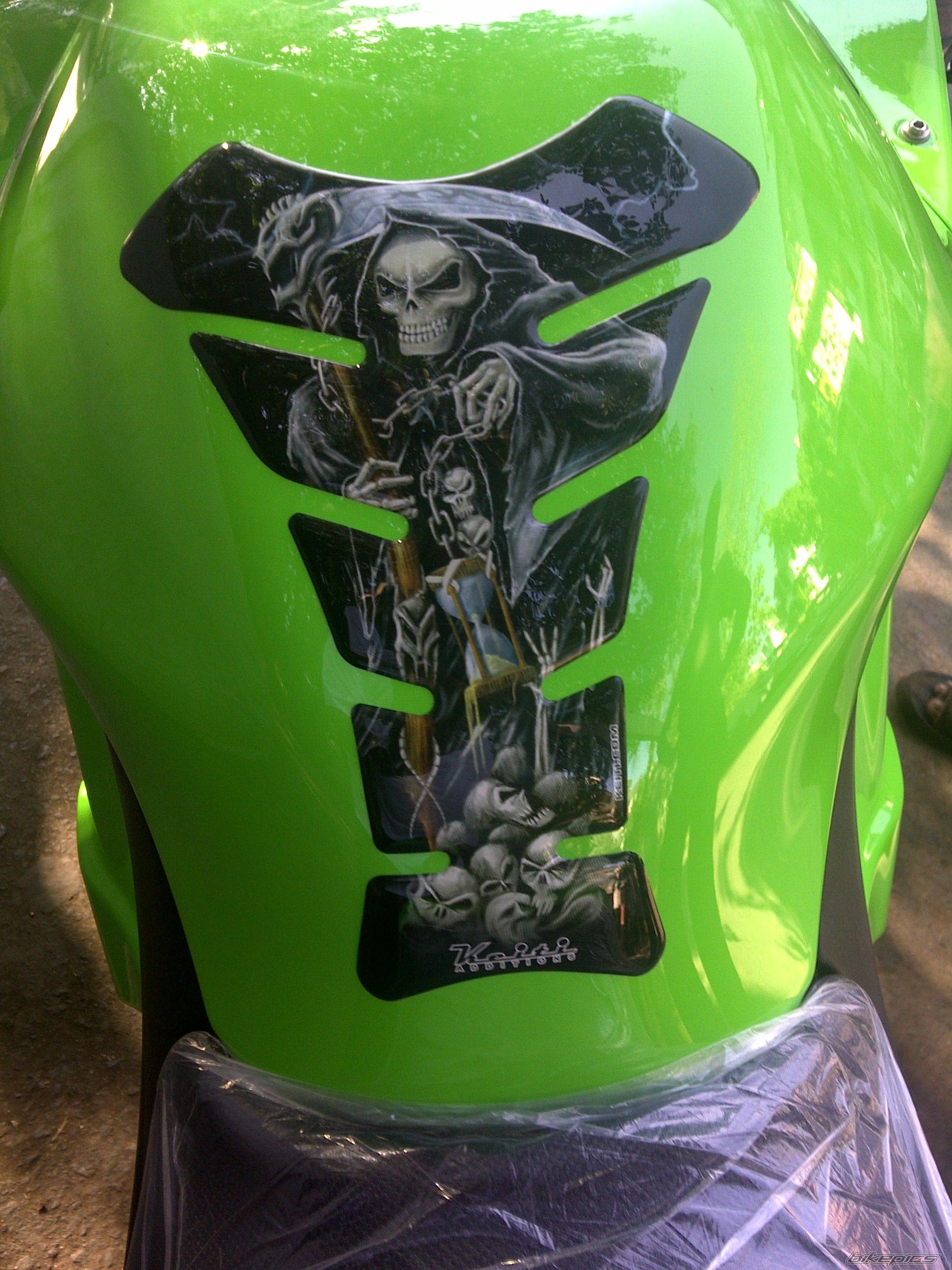 2011 KAWASAKI NINJA 250R | Picture 2239104 motorcycle photo