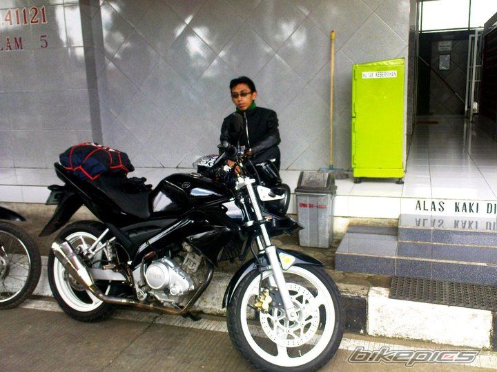 2010 YAMAHA VIXION | Picture 2239900 motorcycle photo