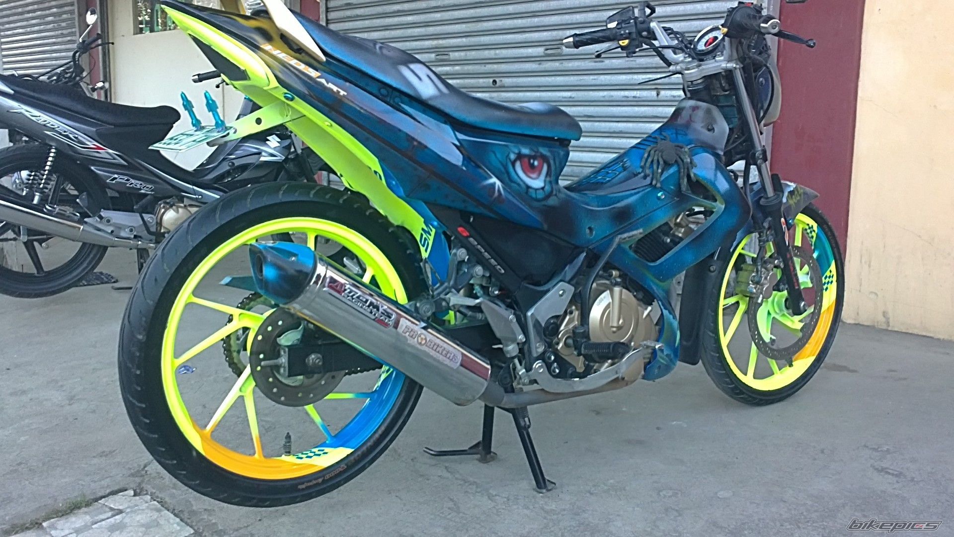    | Picture 2240179 motorcycle photo