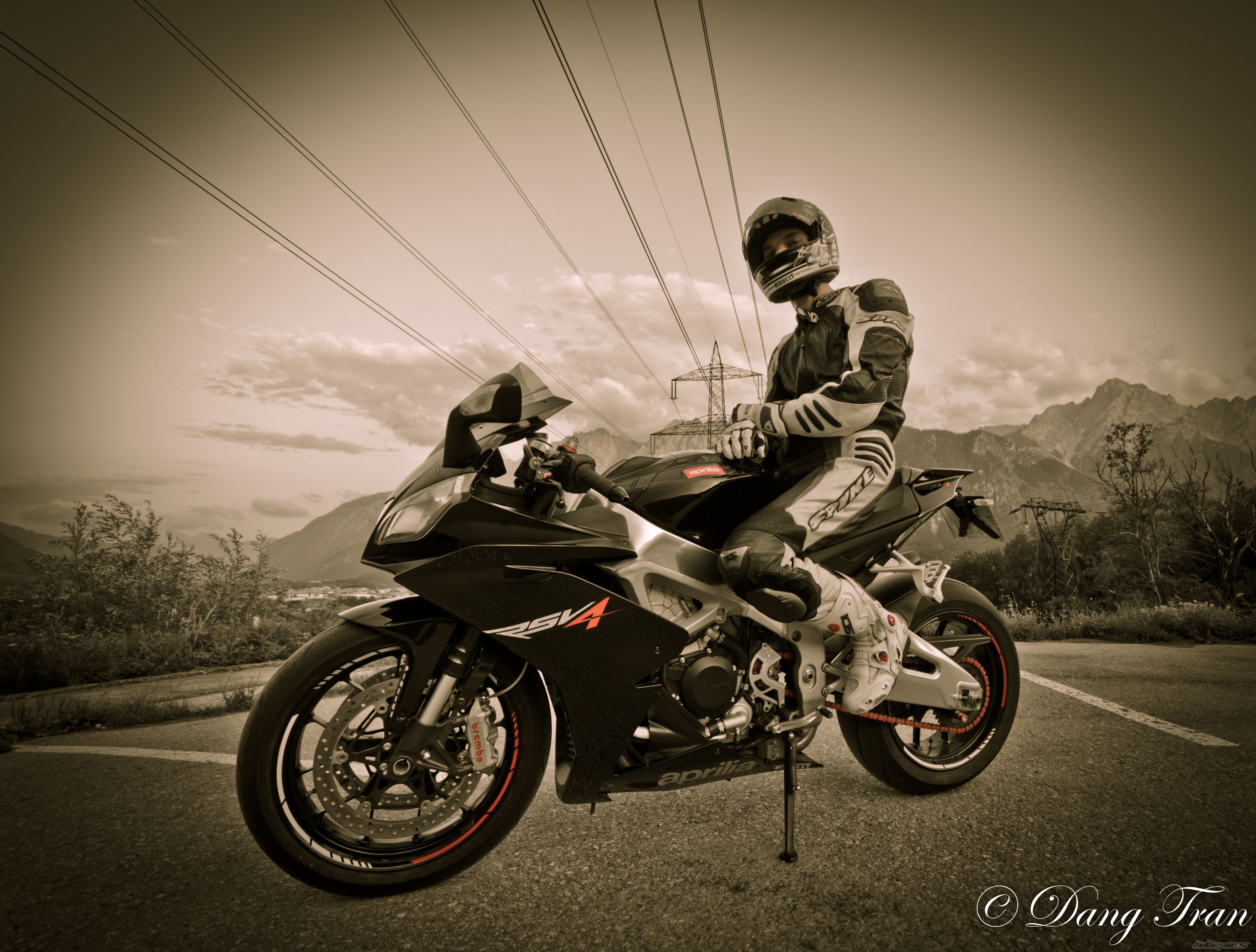 2010 APRILIA RSV4 | Picture 2240458 motorcycle photo