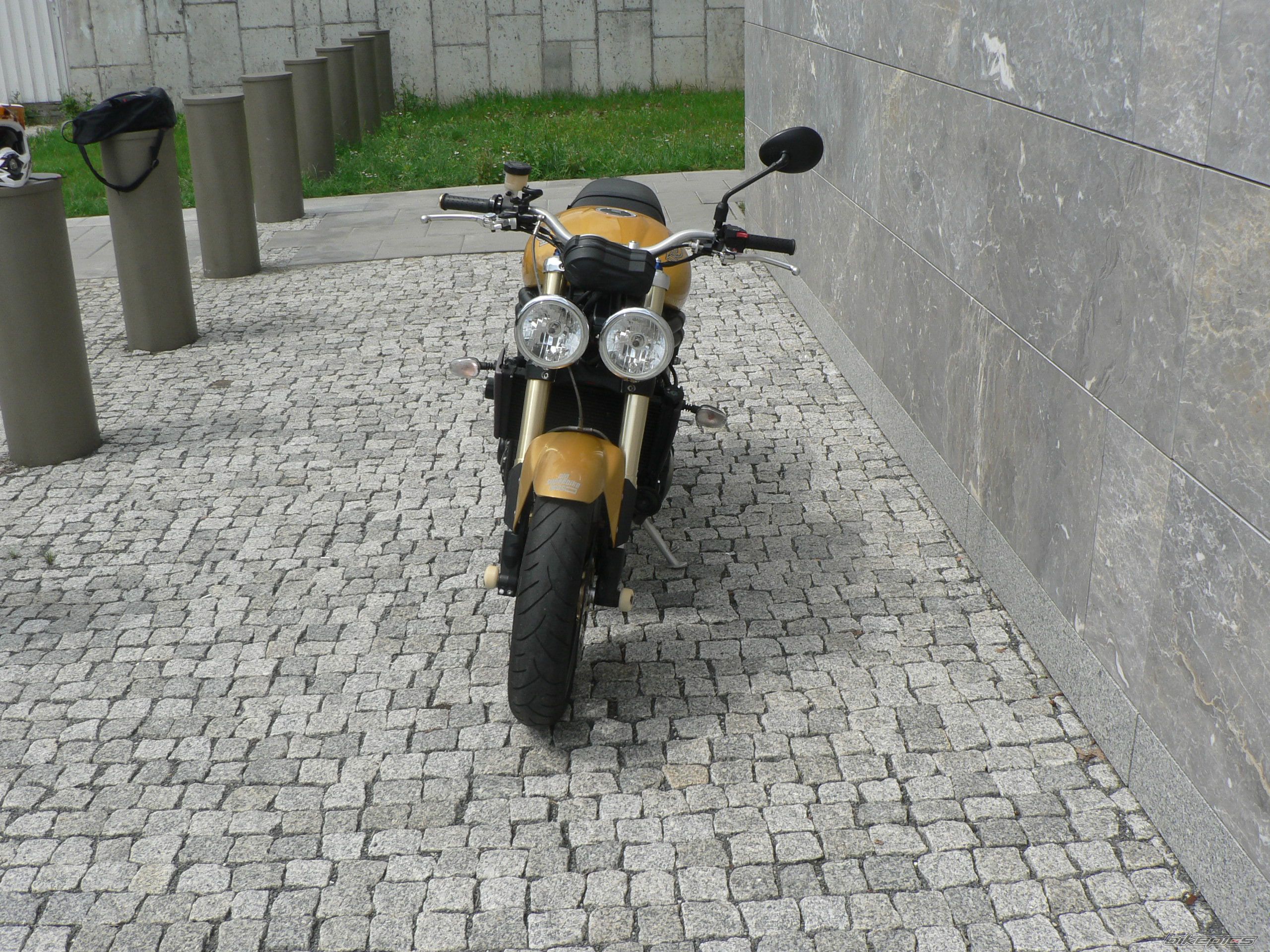 2006 TRIUMPH SPEED TRIPLE | Picture 2240909 motorcycle photo