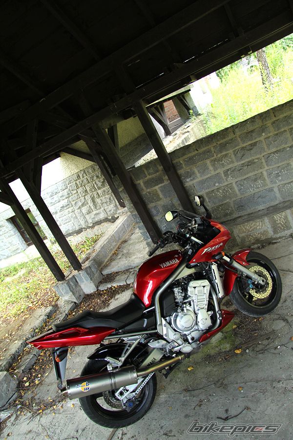 2001 YAMAHA FZS 1000 FAZER | Picture 2243372 motorcycle photo