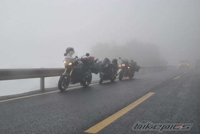 2007 TRIUMPH TIGER 1050 | Picture 2243559 motorcycle photo