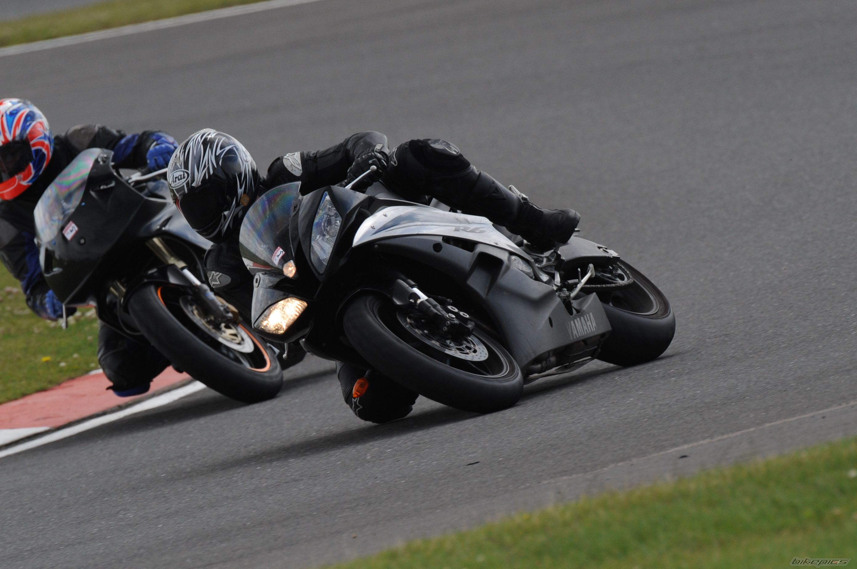 2007 YAMAHA YZF R6 | Picture 2243636 motorcycle photo