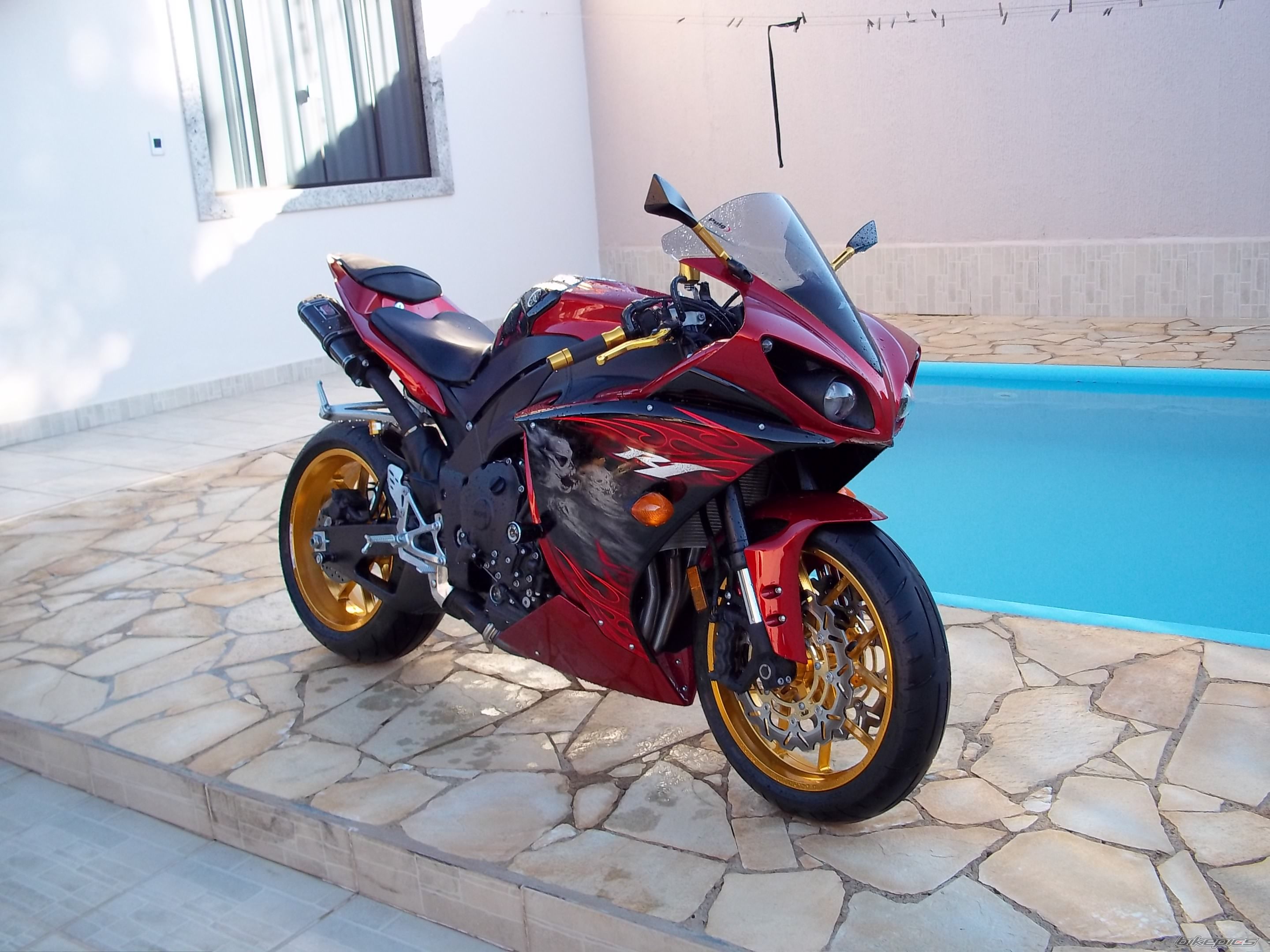 2011 YAMAHA YZF R1 | Picture 2244933 motorcycle photo
