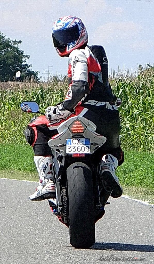 2006 YAMAHA YZF R6 | Picture 2245392 motorcycle photo