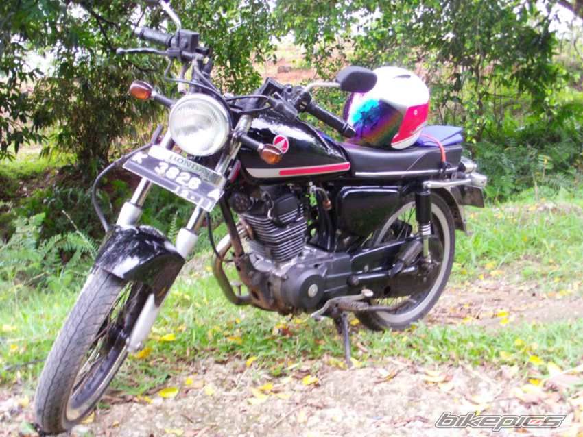 2010 HONDA CB 100 | Picture 2246095 motorcycle photo