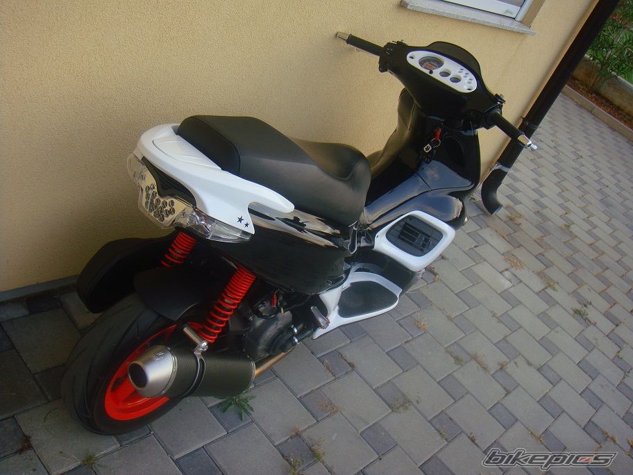 2005 GILERA RUNNER 125 VX | Picture 2247290 motorcycle photo