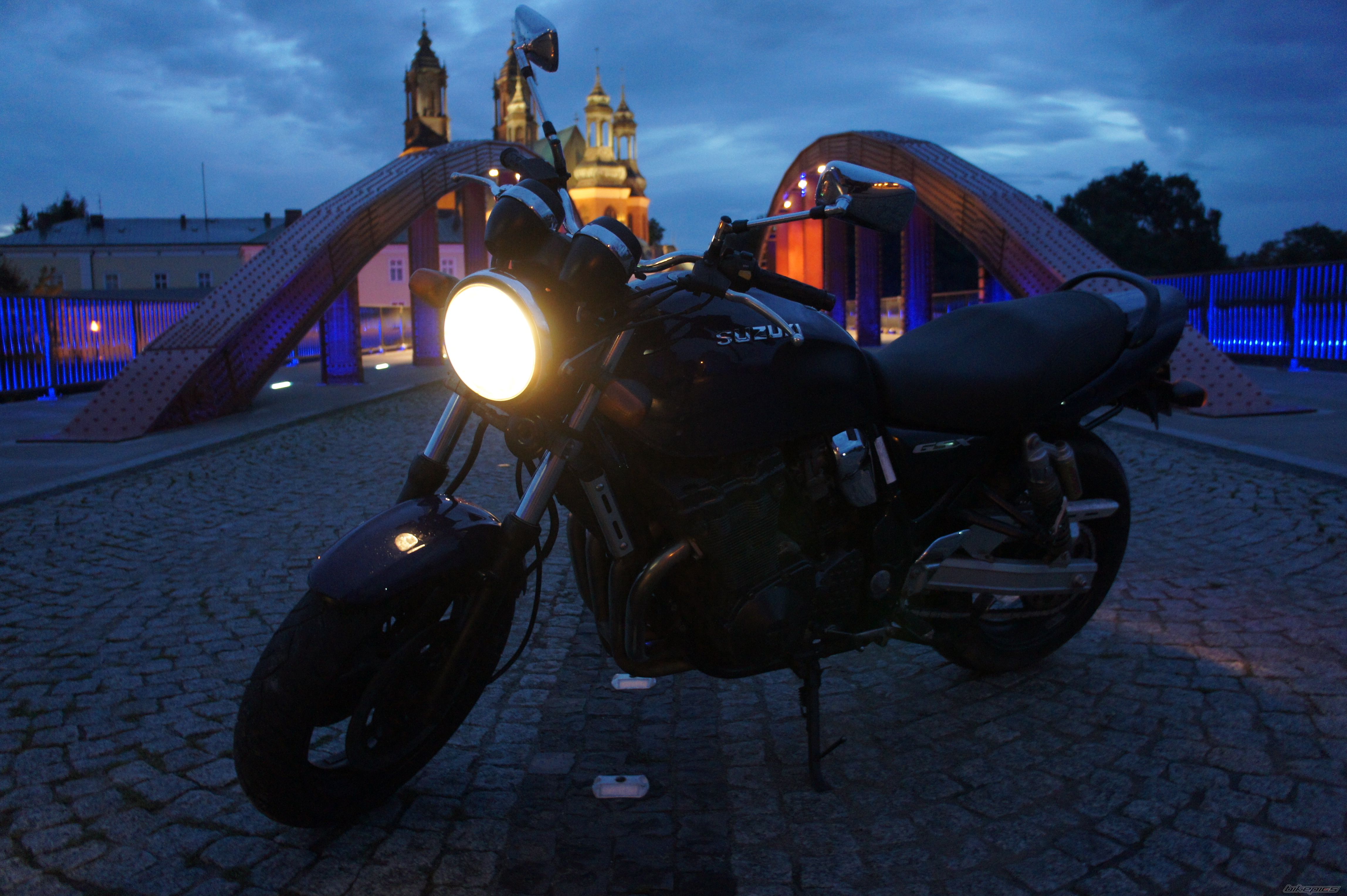 2000 SUZUKI GSX 750 | Picture 2247320 motorcycle photo