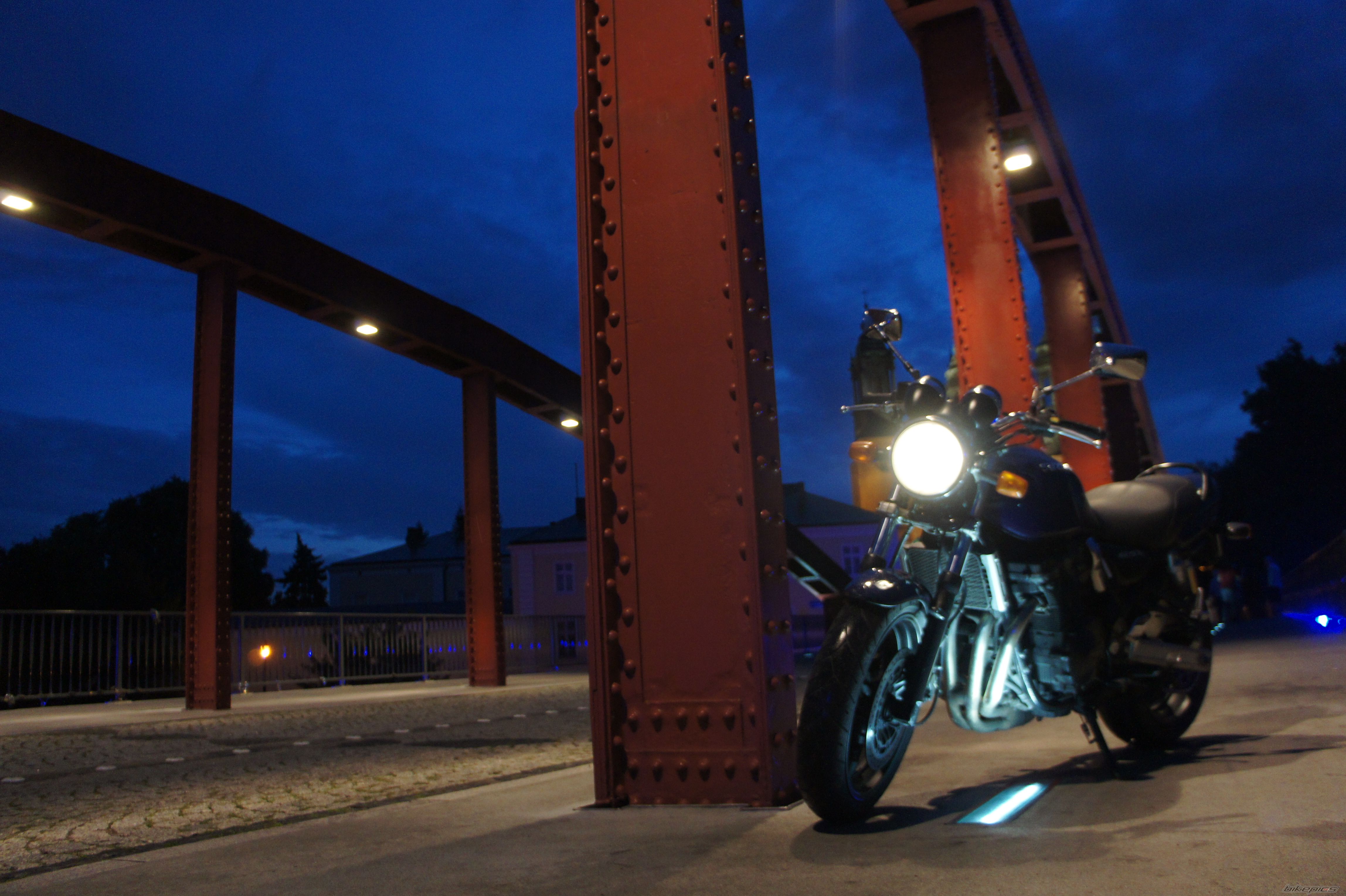 2000 SUZUKI GSX 750 | Picture 2247322 motorcycle photo