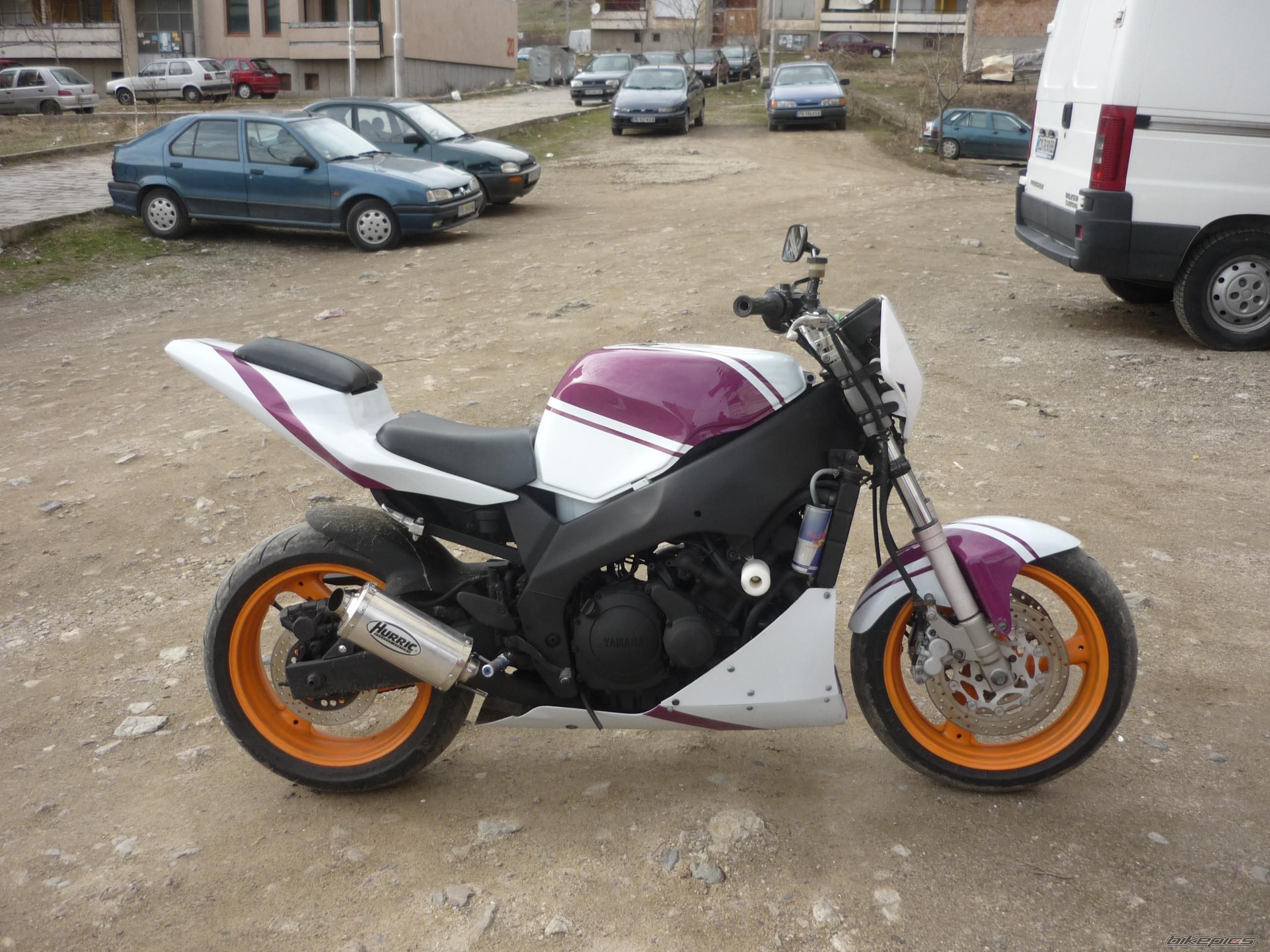 1995 YAMAHA FZR 600 | Picture 2248033 motorcycle photo