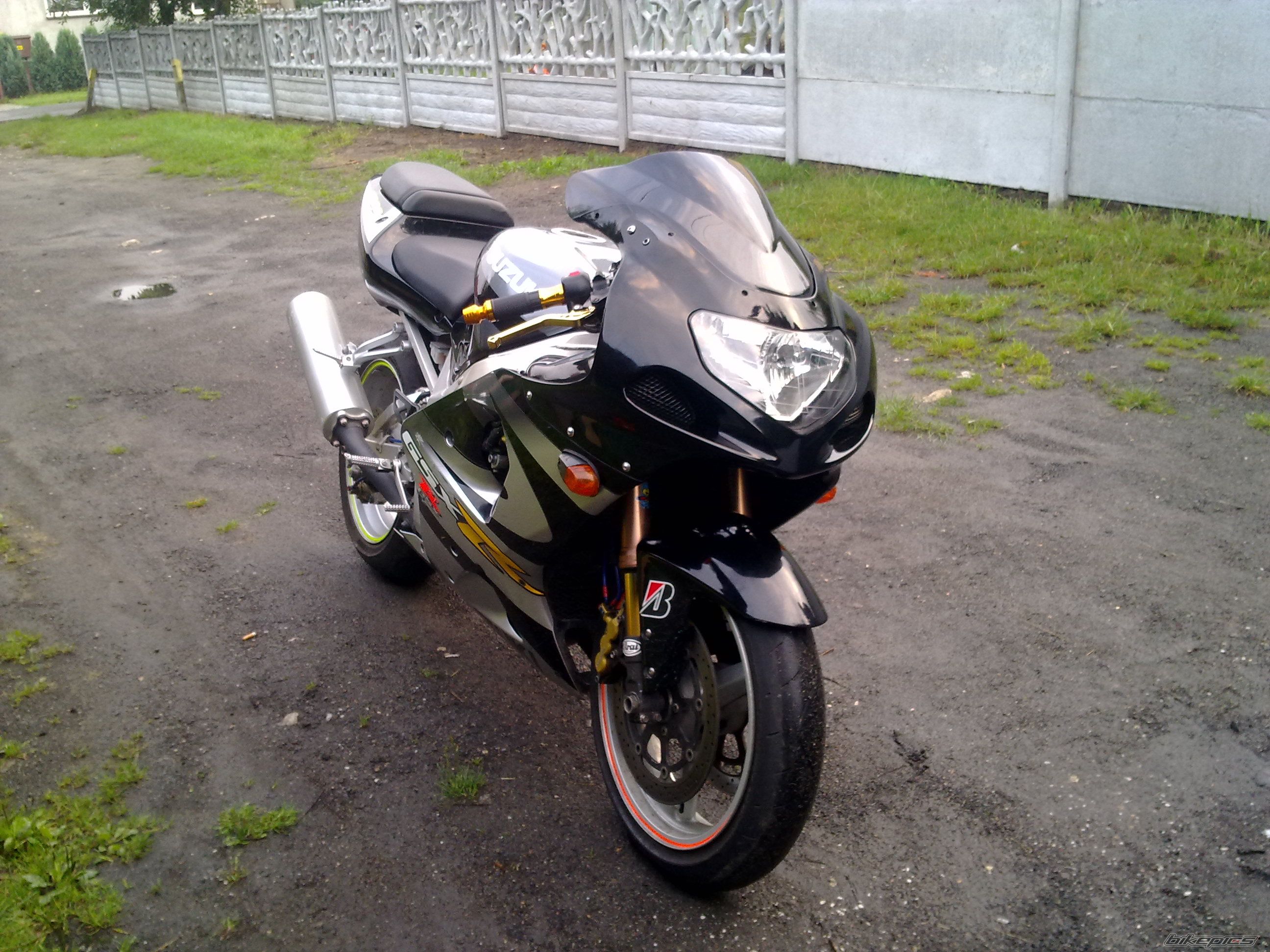 2001 SUZUKI GSX R 1000 | Picture 2249055 motorcycle photo
