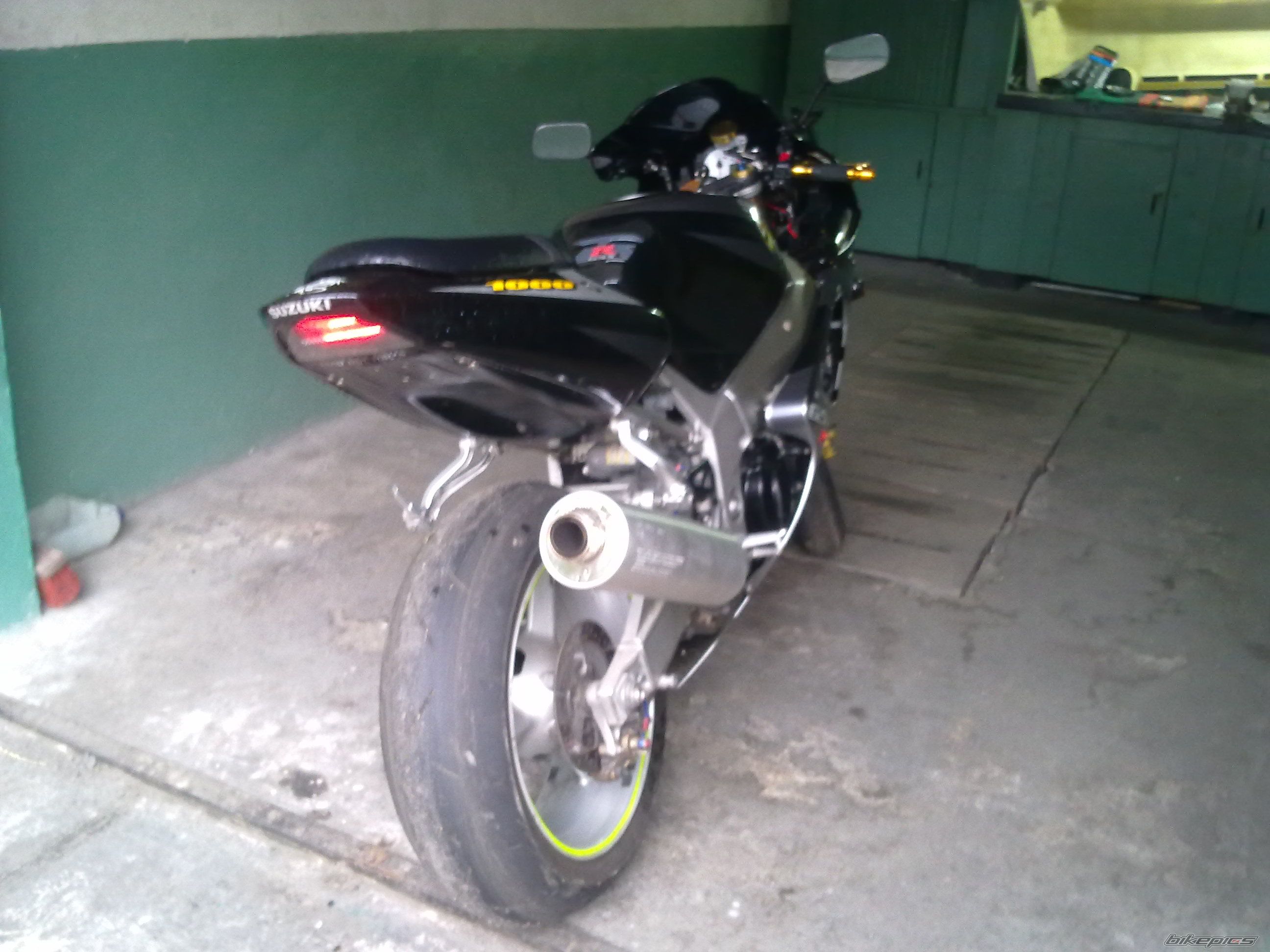 2001 SUZUKI GSX R 1000 | Picture 2249058 motorcycle photo