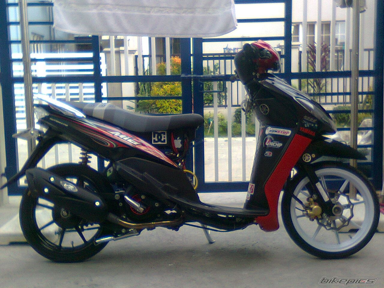 2009 YAMAHA MIO | Picture 2249352 motorcycle photo