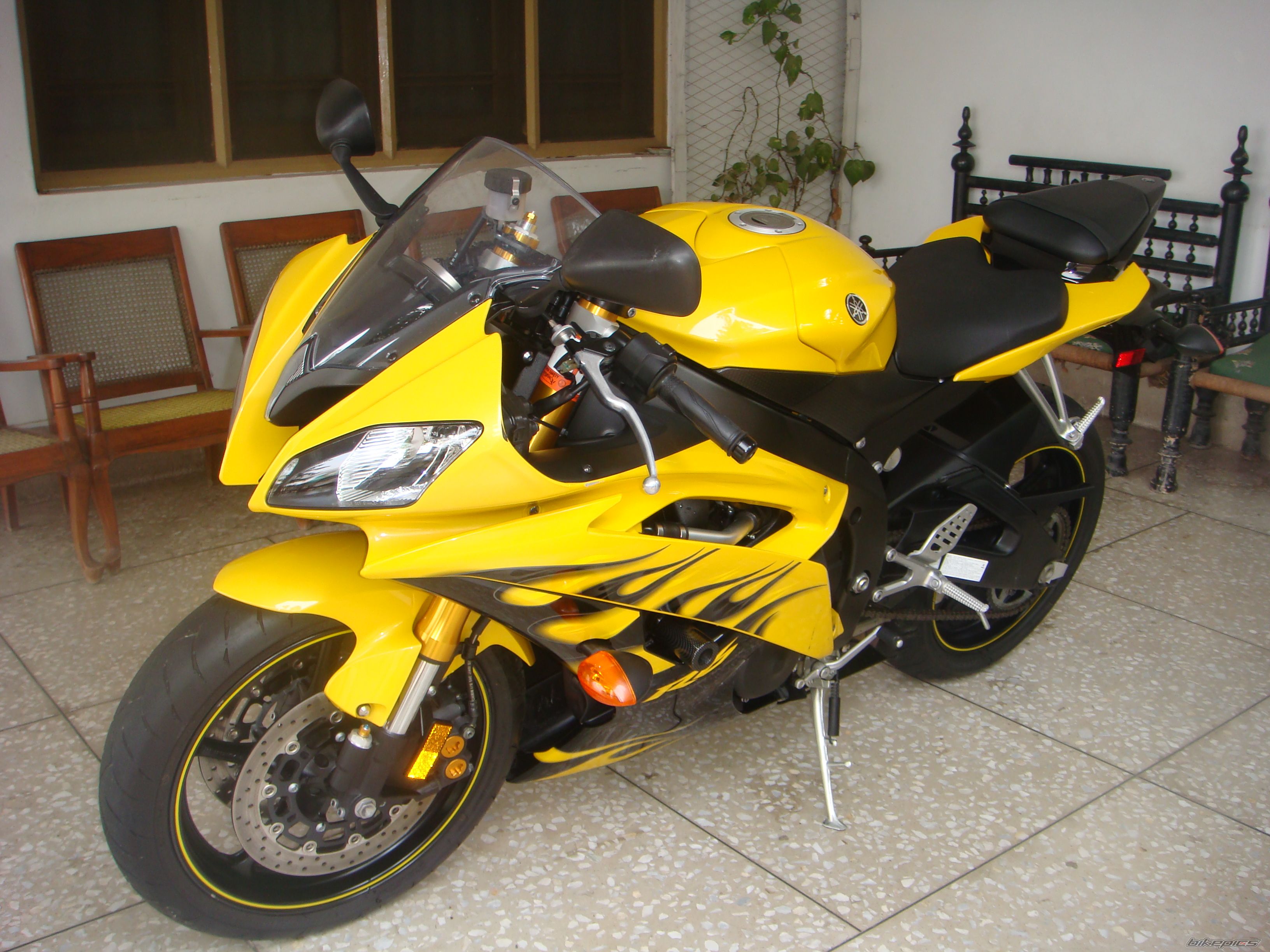 2008 YAMAHA YZF R6 | Picture 2250988 motorcycle photo