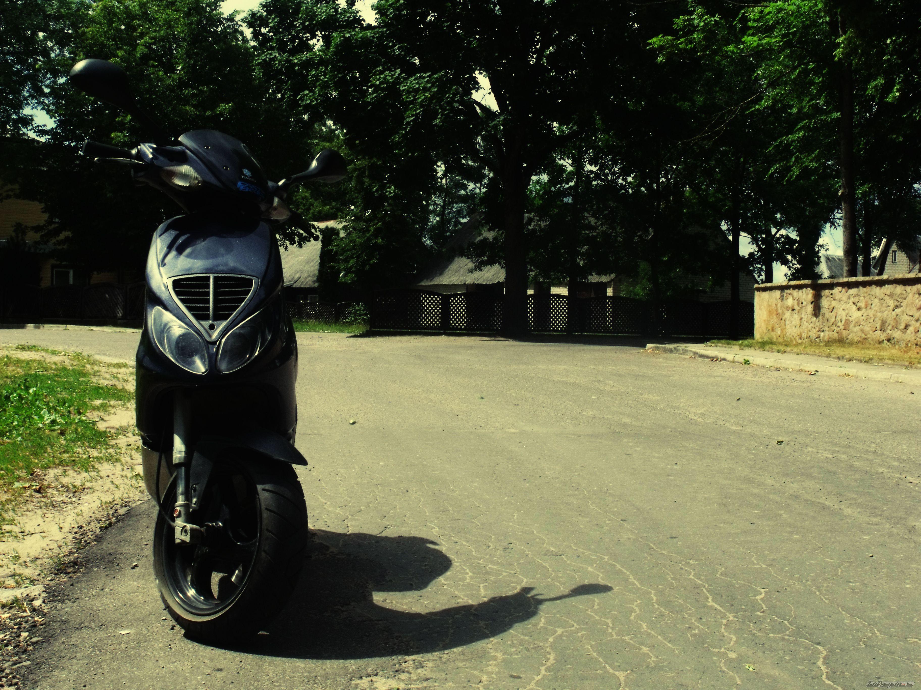 2004 PIAGGIO NRG | Picture 2252004 motorcycle photo