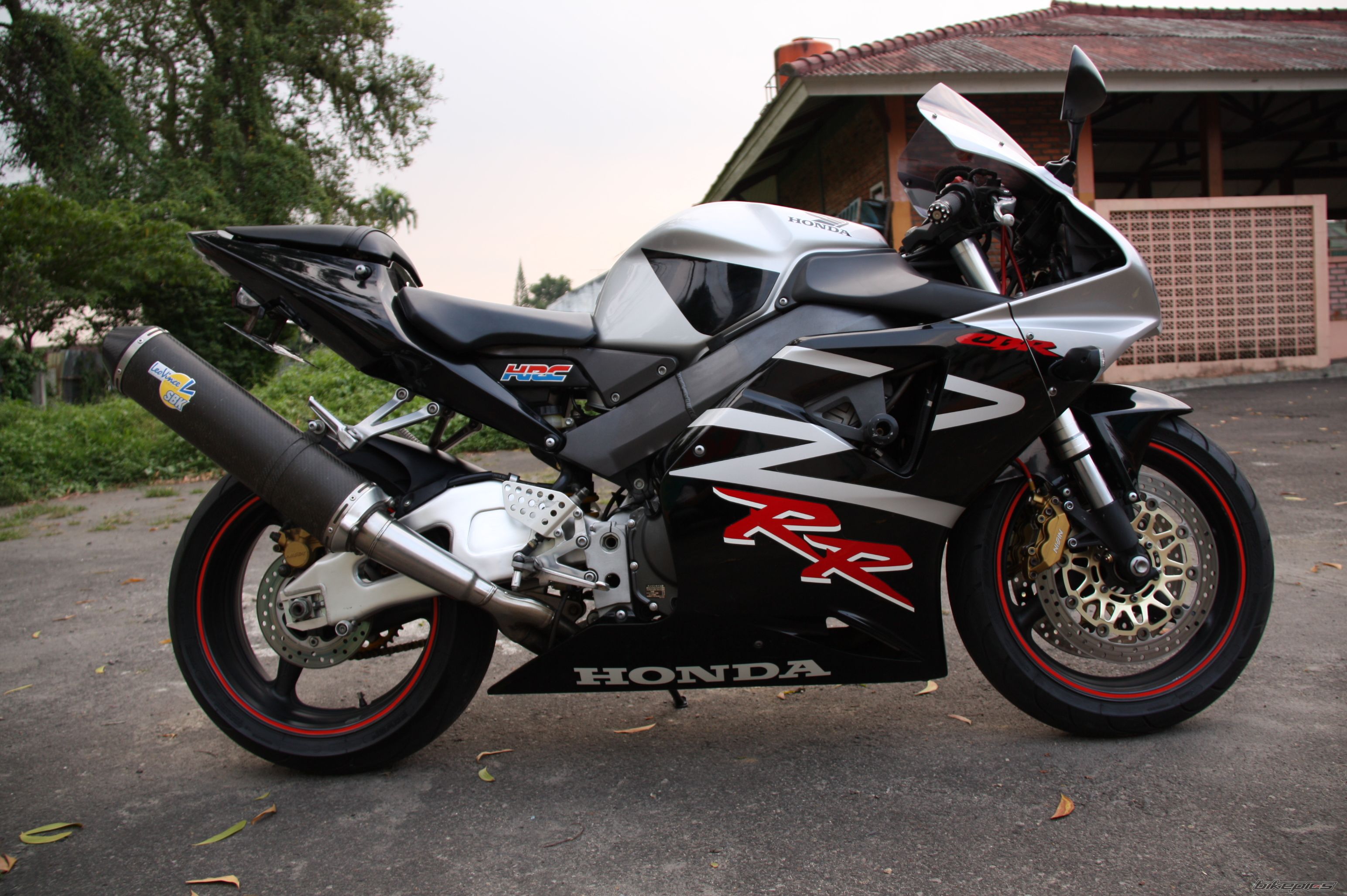 2004 HONDA CBR 954RR | Picture 2253234 motorcycle photo