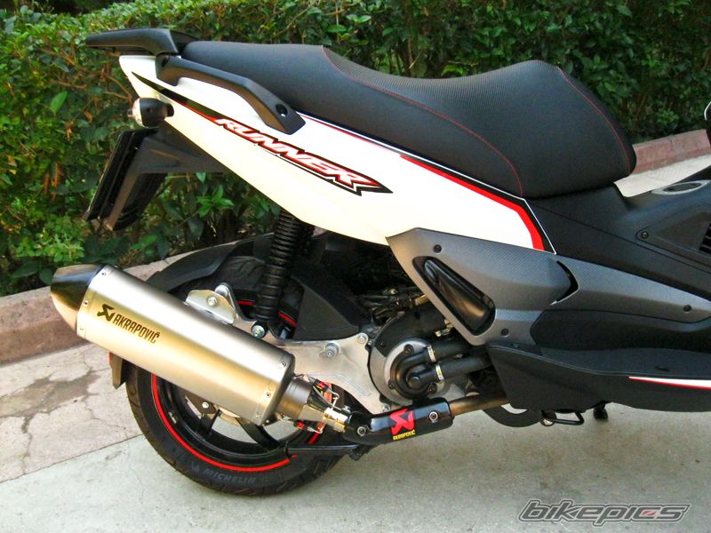 2011 GILERA RUNNER ST 200 | Picture 2253943 motorcycle photo