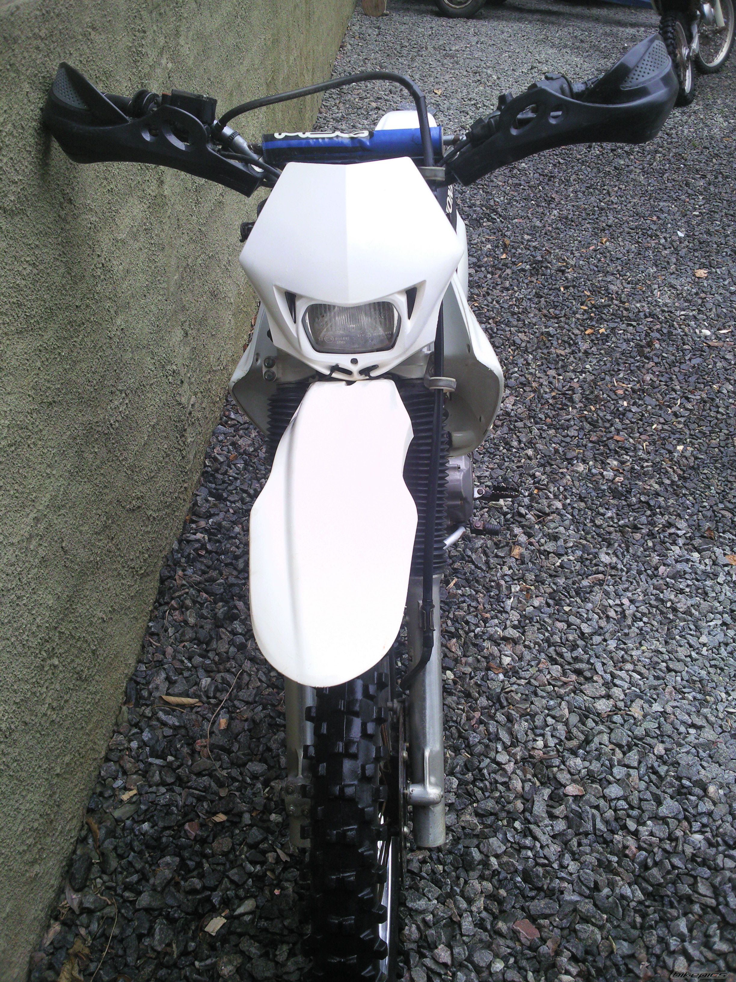 2004 HONDA XR 200 | Picture 2255217 motorcycle photo