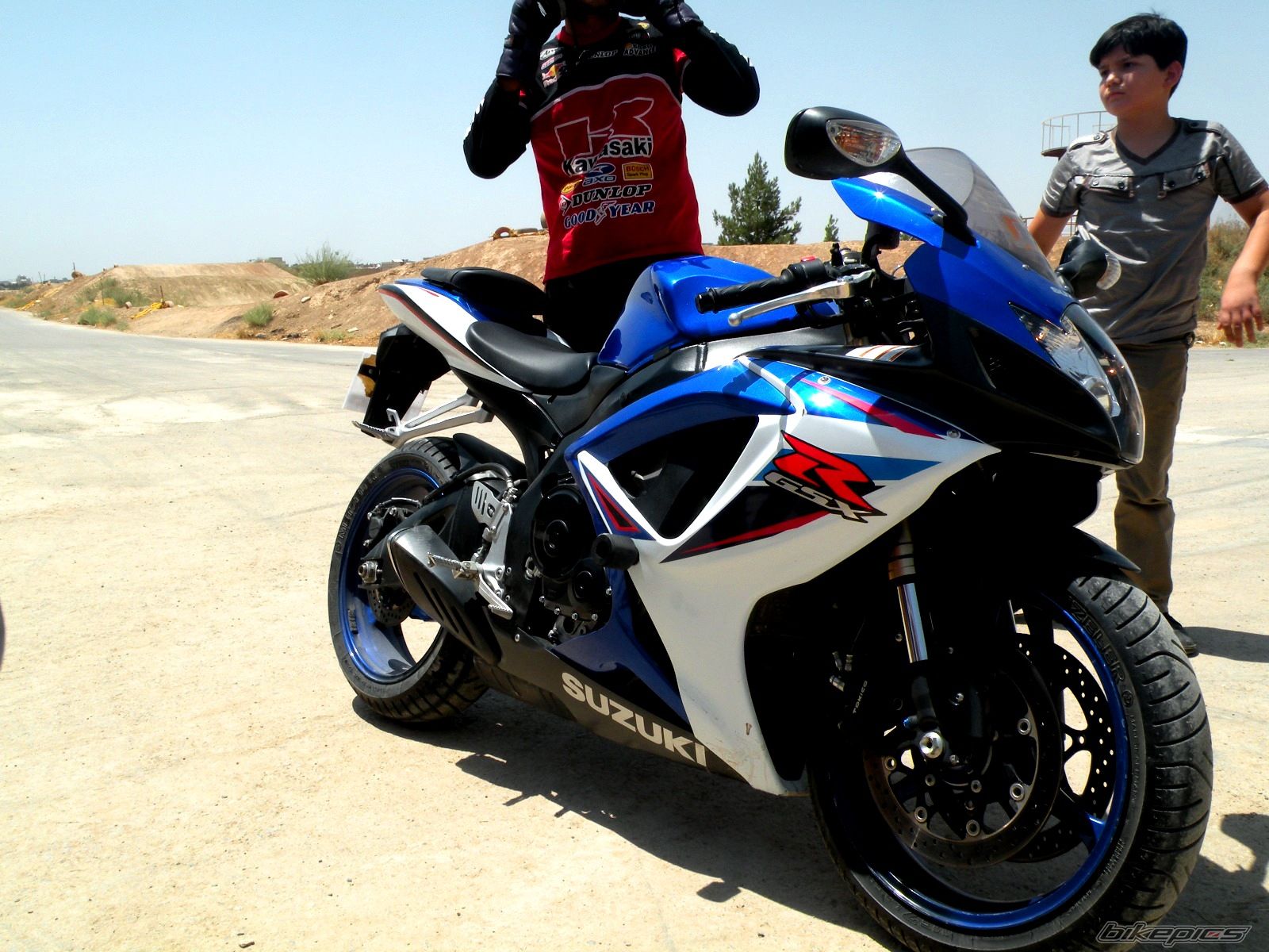 2006 SUZUKI GSX R 600 | Picture 2255780 motorcycle photo