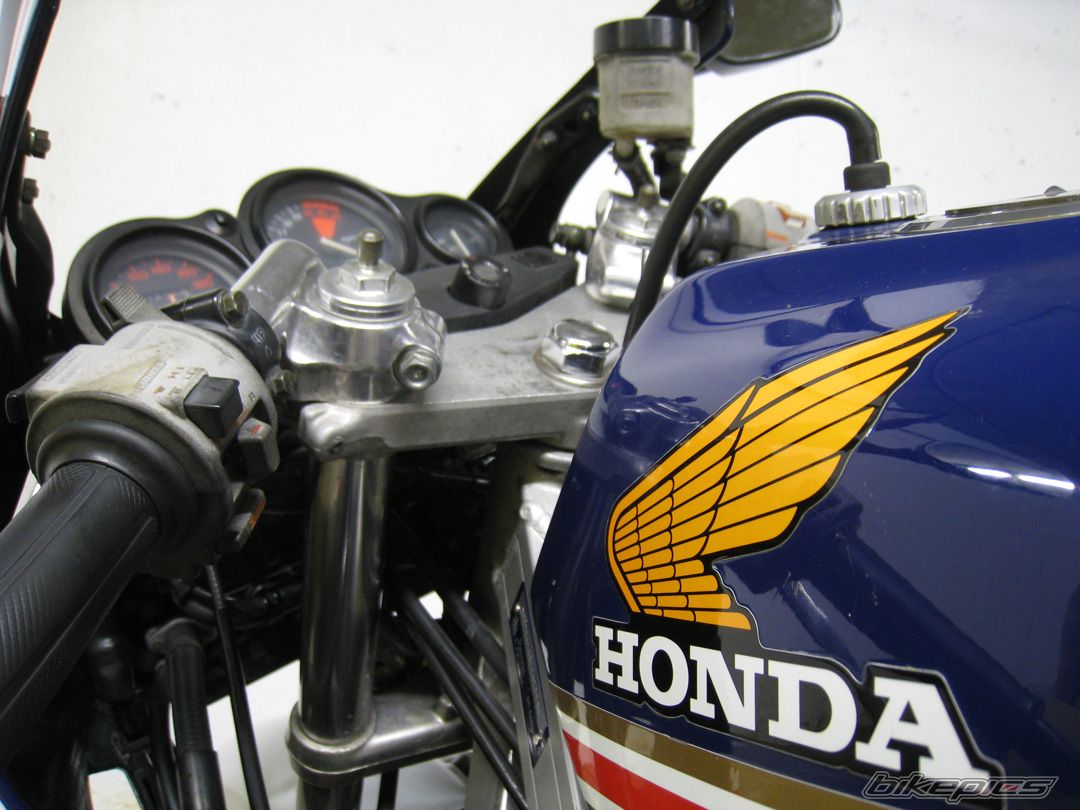 1988 HONDA VFR 400 | Picture 2256193 motorcycle photo
