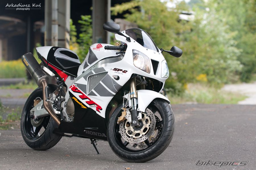 2003 HONDA VTR 1000 SP2 | Picture 2257836 motorcycle photo