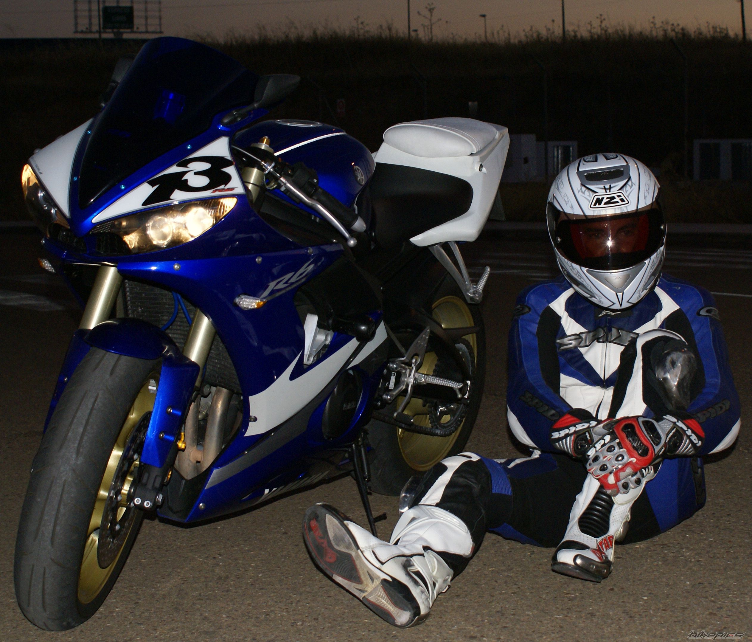 2005 YAMAHA YZF R6 | Picture 2258745 motorcycle photo