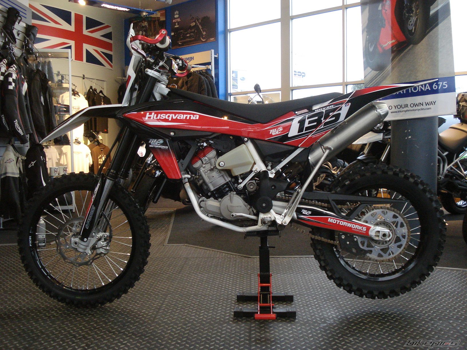 2011 HUSQVARNA TE 449 | Picture 2259149 motorcycle photo