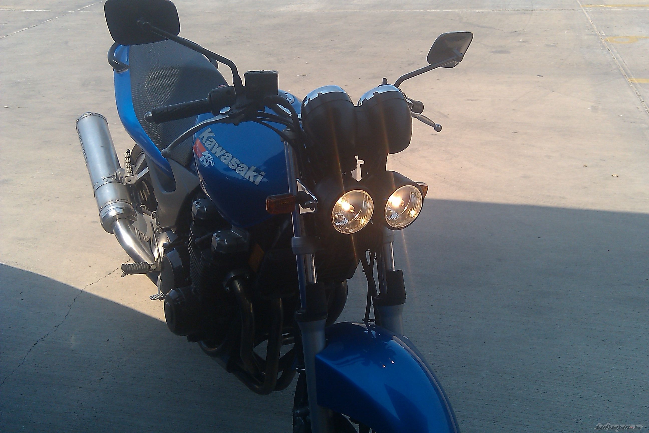 2000 KAWASAKI ZR 7 | Picture 2259339 motorcycle photo