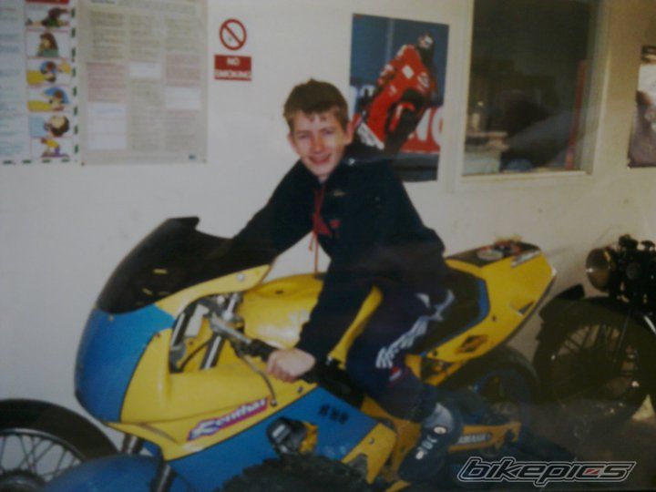 1995 YAMAHA FZR 600 | Picture 2259542 motorcycle photo