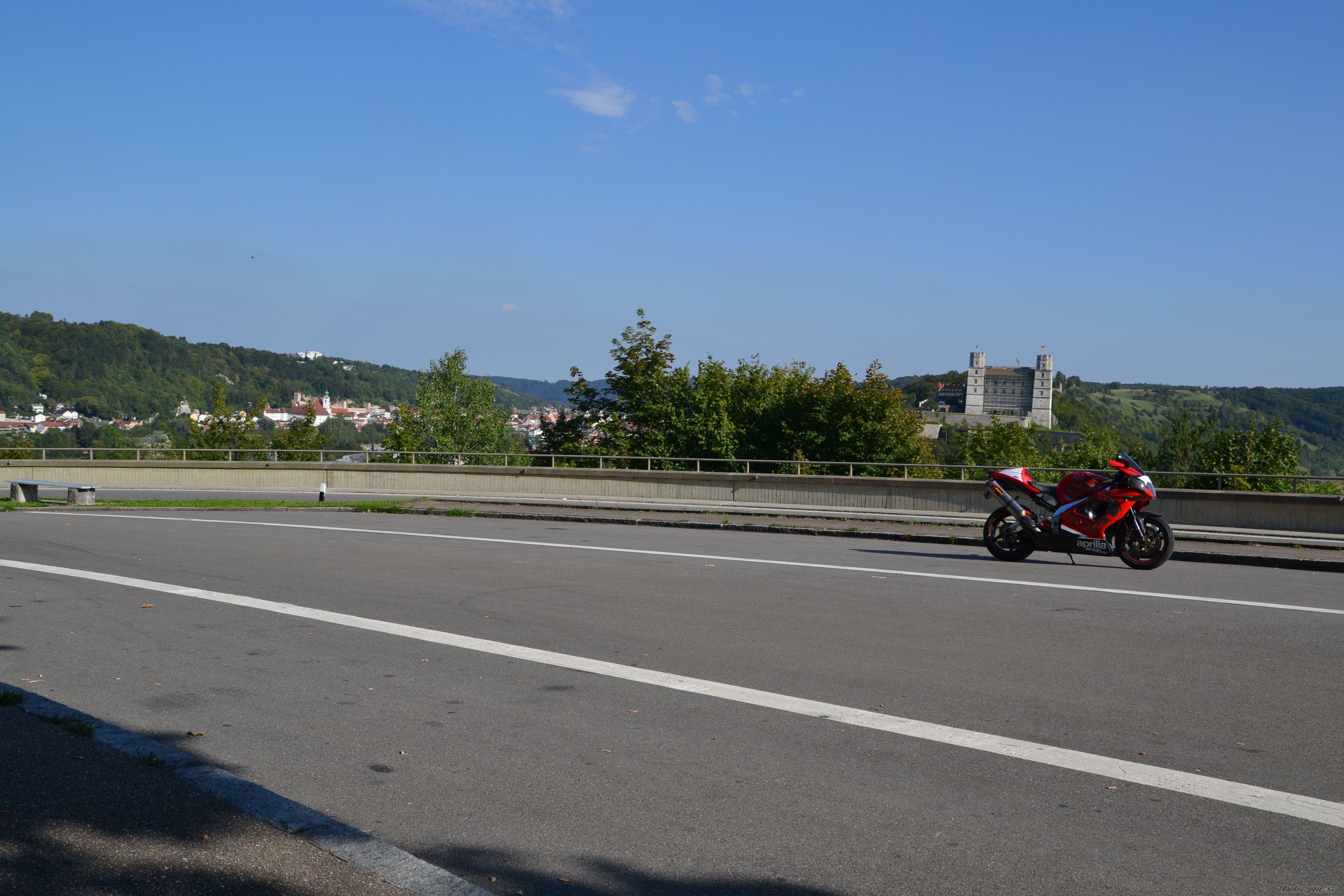 2002 APRILIA RSV 1000 MILLE | Picture 2260433 motorcycle photo