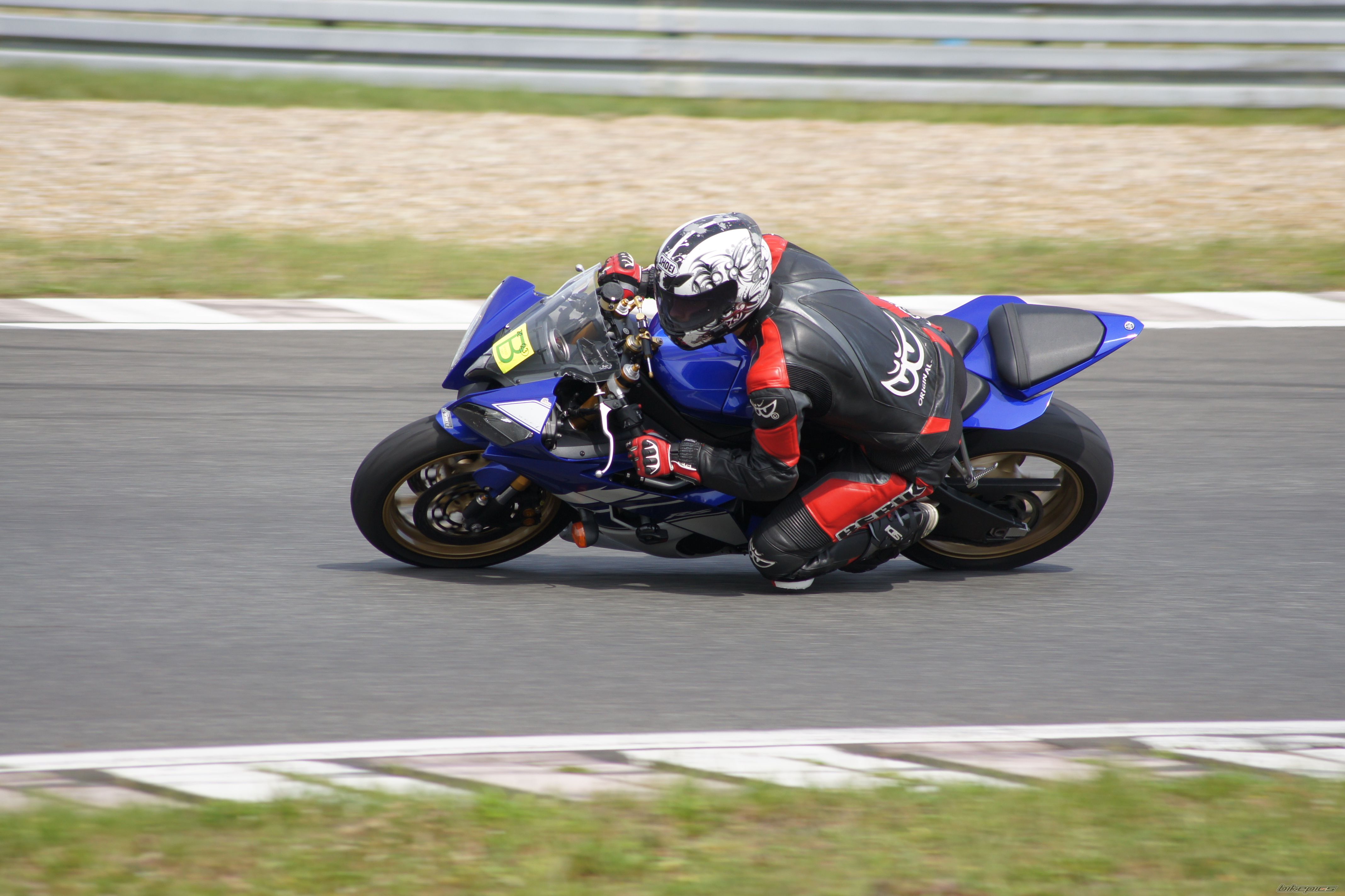 2010 YAMAHA YZF R6 | Picture 2262590 motorcycle photo