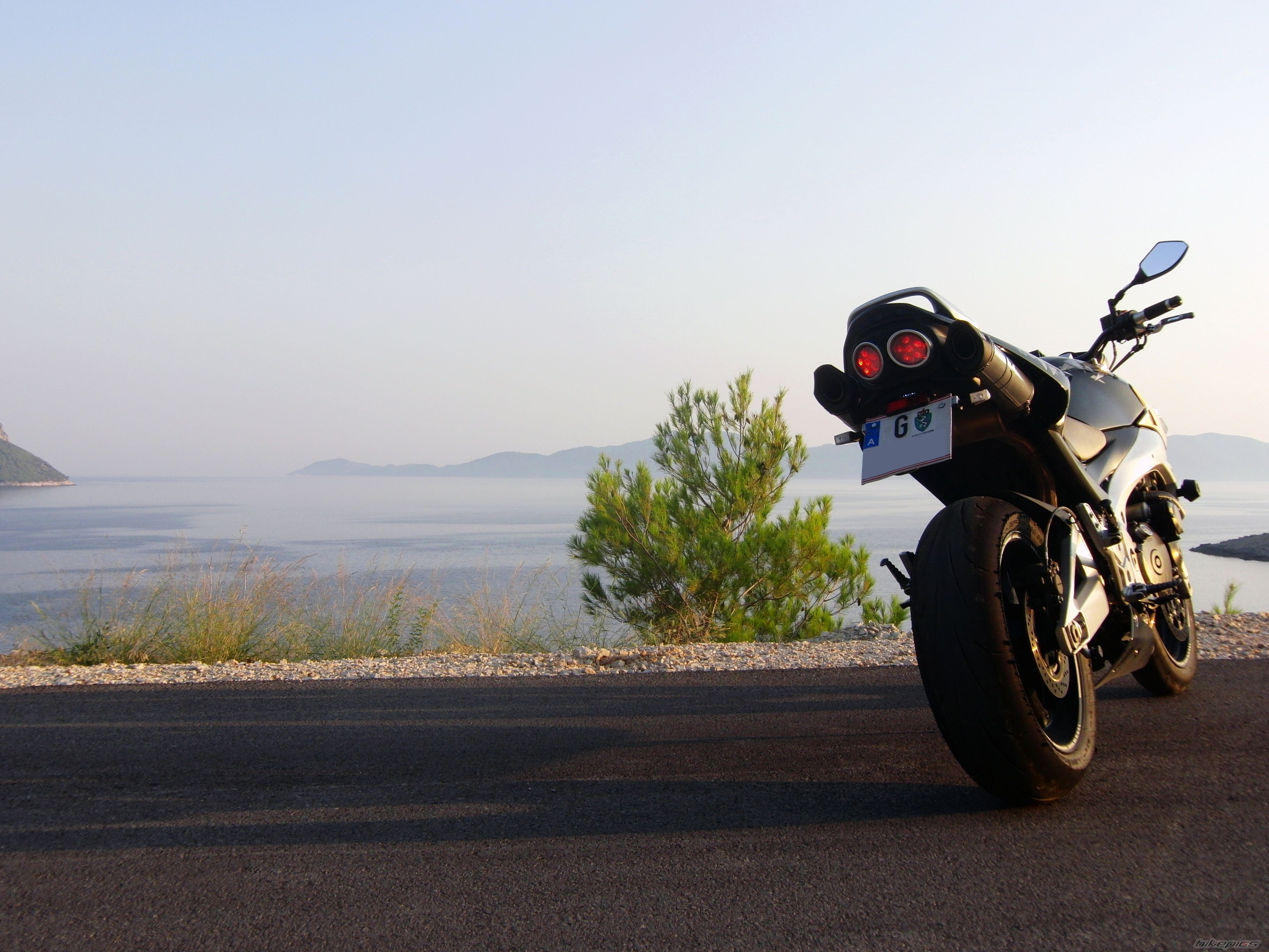 2006 SUZUKI GSR 600 | Picture 2264049 motorcycle photo