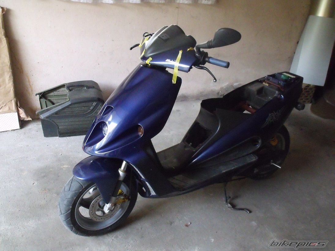 1998 MALAGUTI PHANTOM 50 F12 | Picture 2268079 motorcycle photo