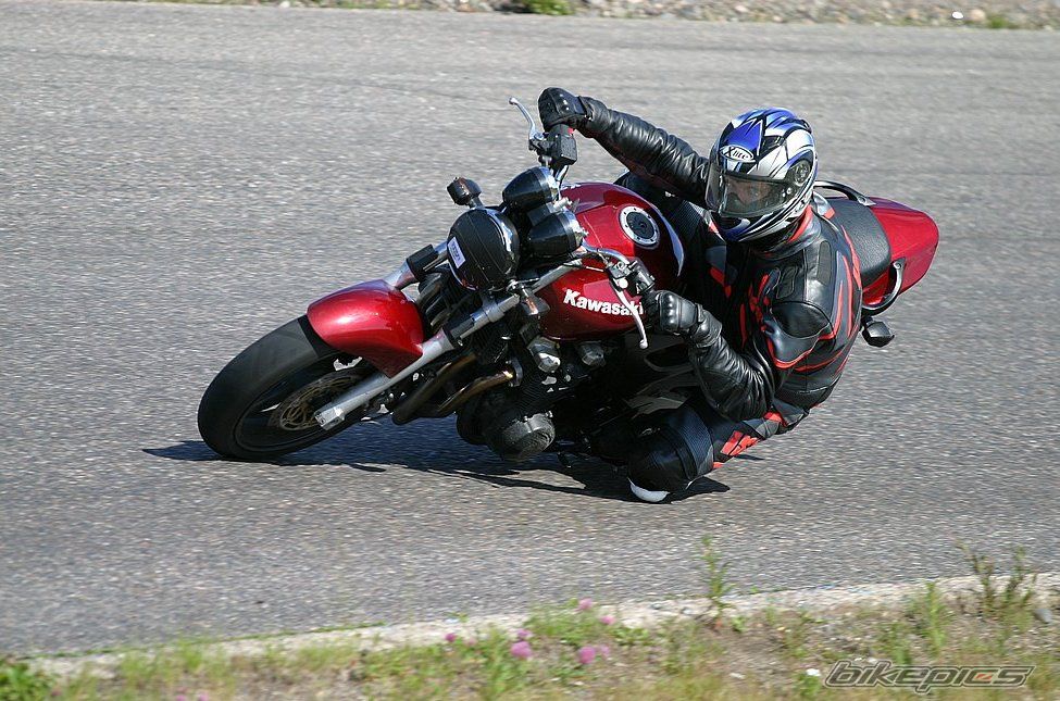 2000 KAWASAKI ZR 7 | Picture 2268925 motorcycle photo