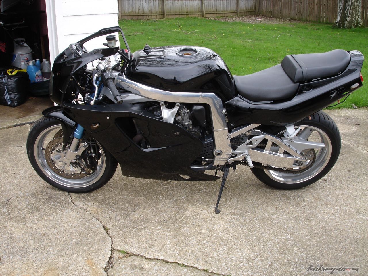 1994 SUZUKI GSX R 750 | Picture 2269325 motorcycle photo