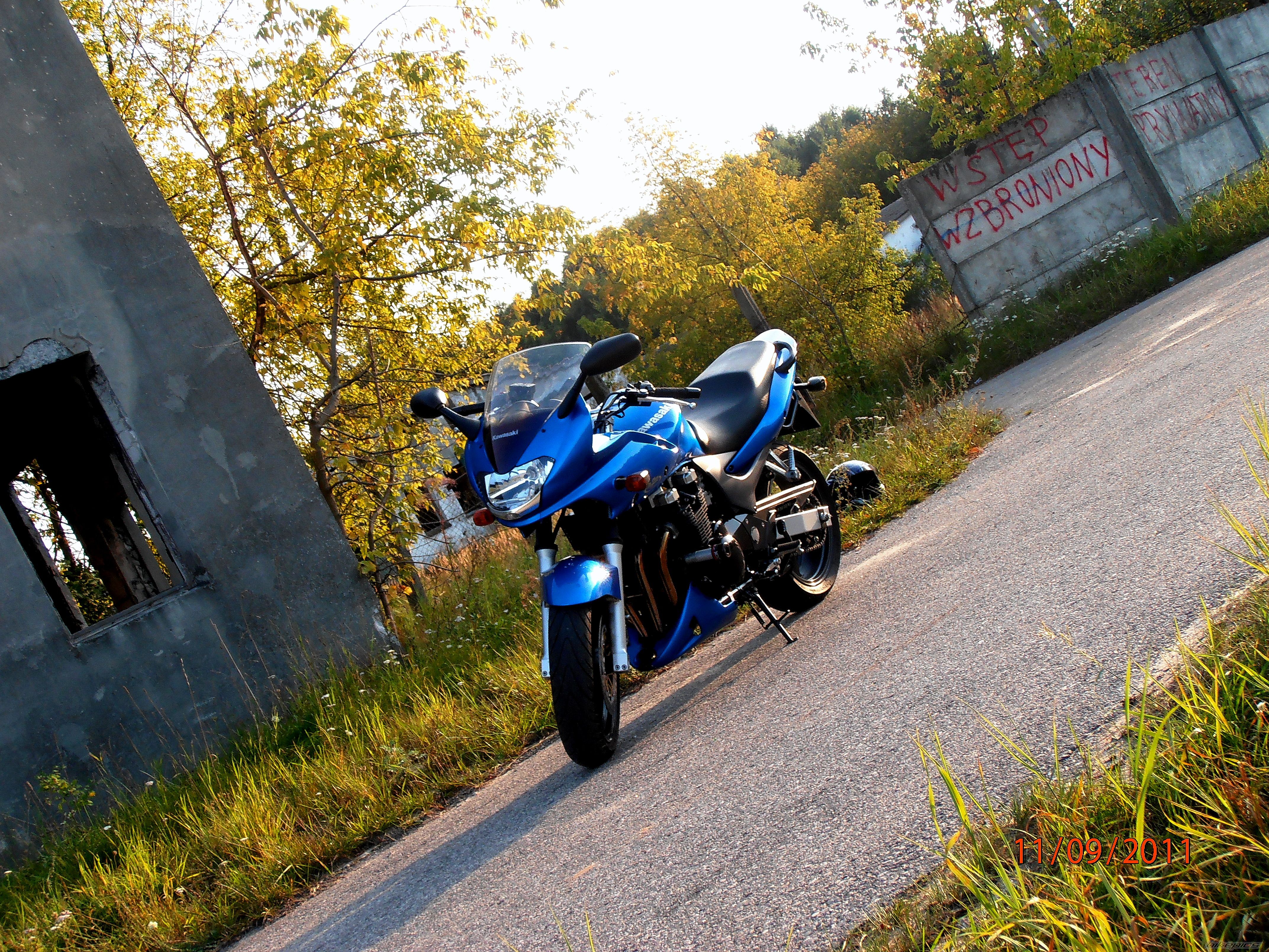2002 KAWASAKI ZR7S | Picture 2271408 motorcycle photo