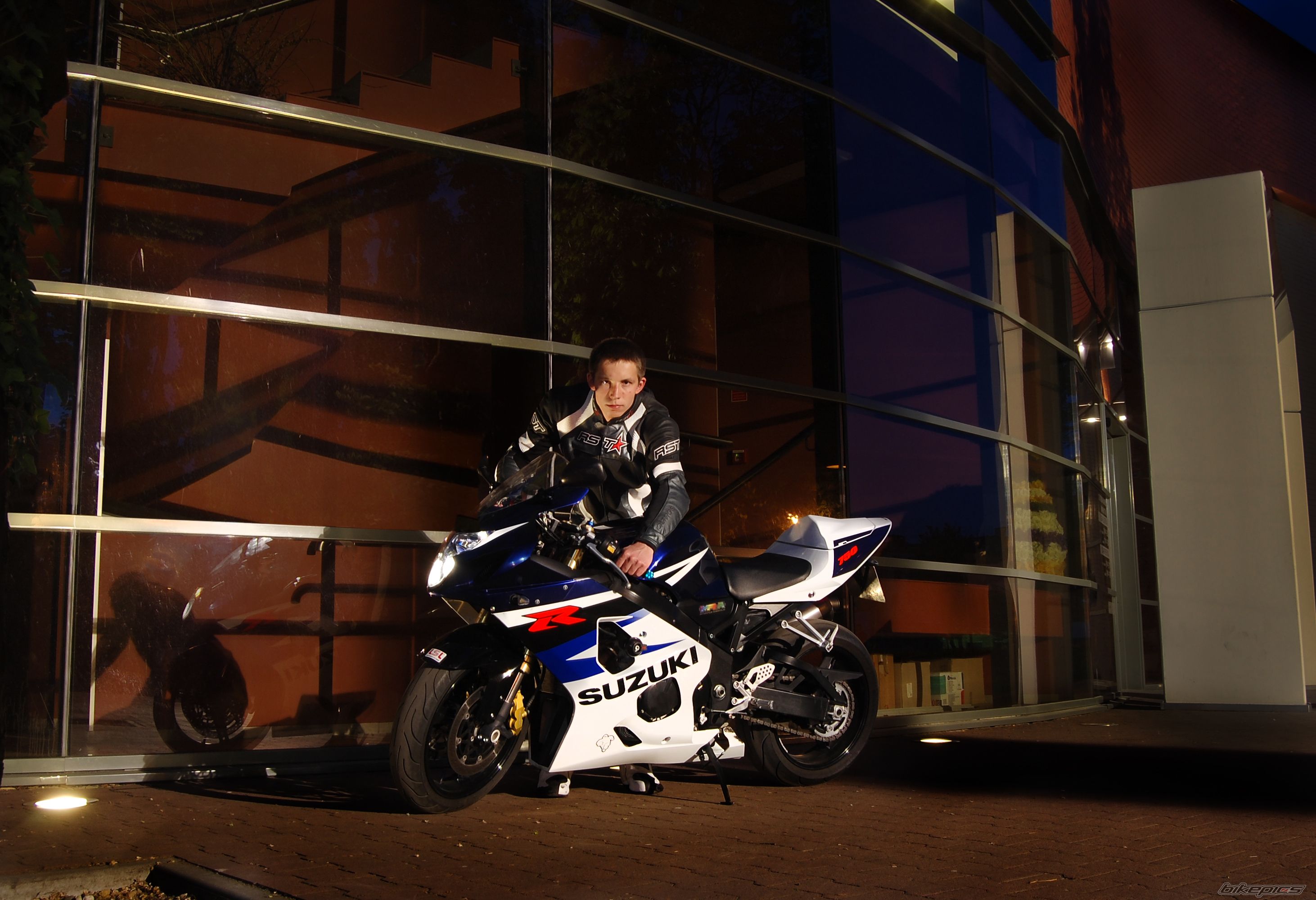 2005 SUZUKI GSX R 750 | Picture 2271872 motorcycle photo