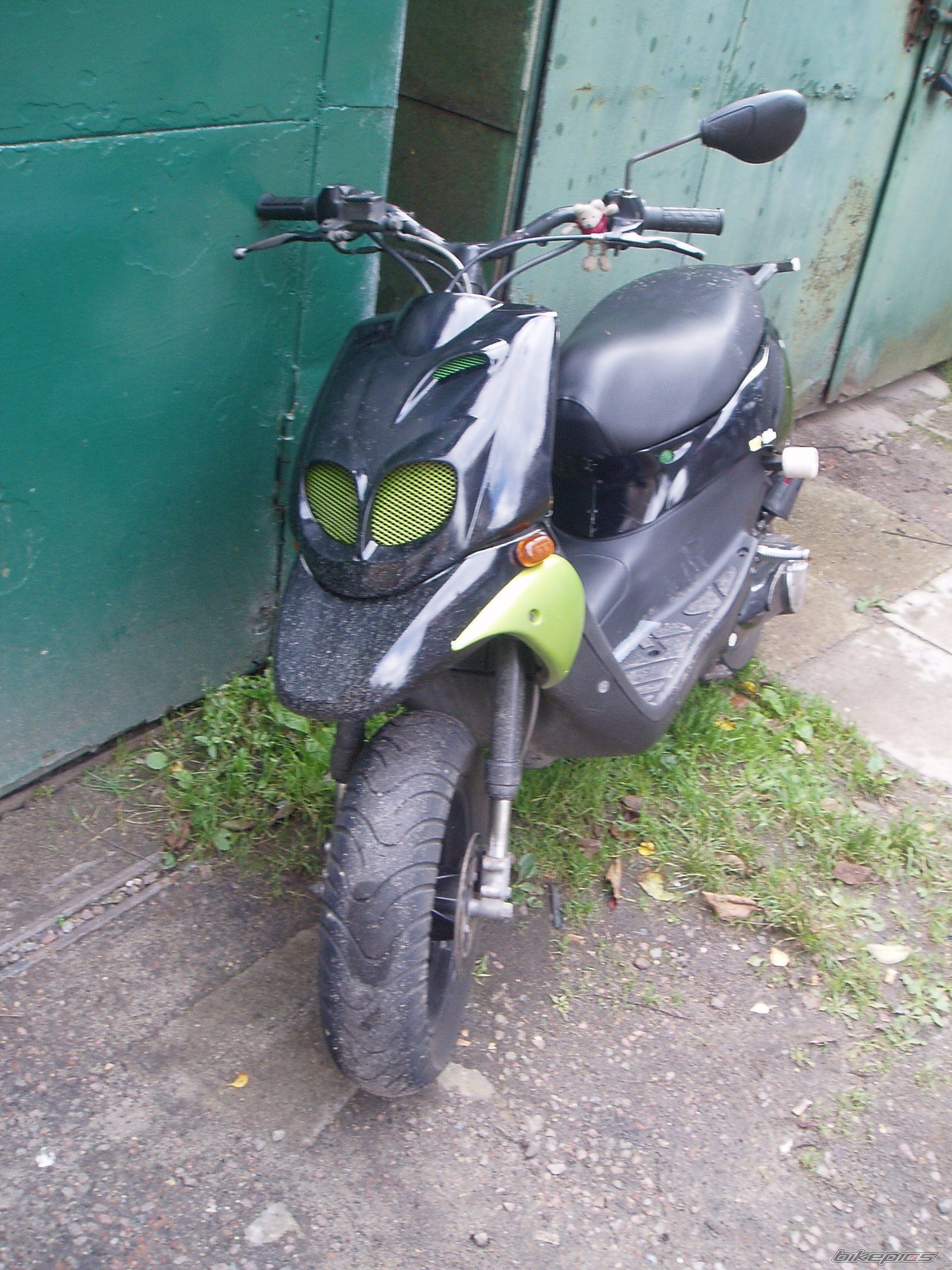 1998 PEUGEOT TREKKER 50 | Picture 2272459 motorcycle photo