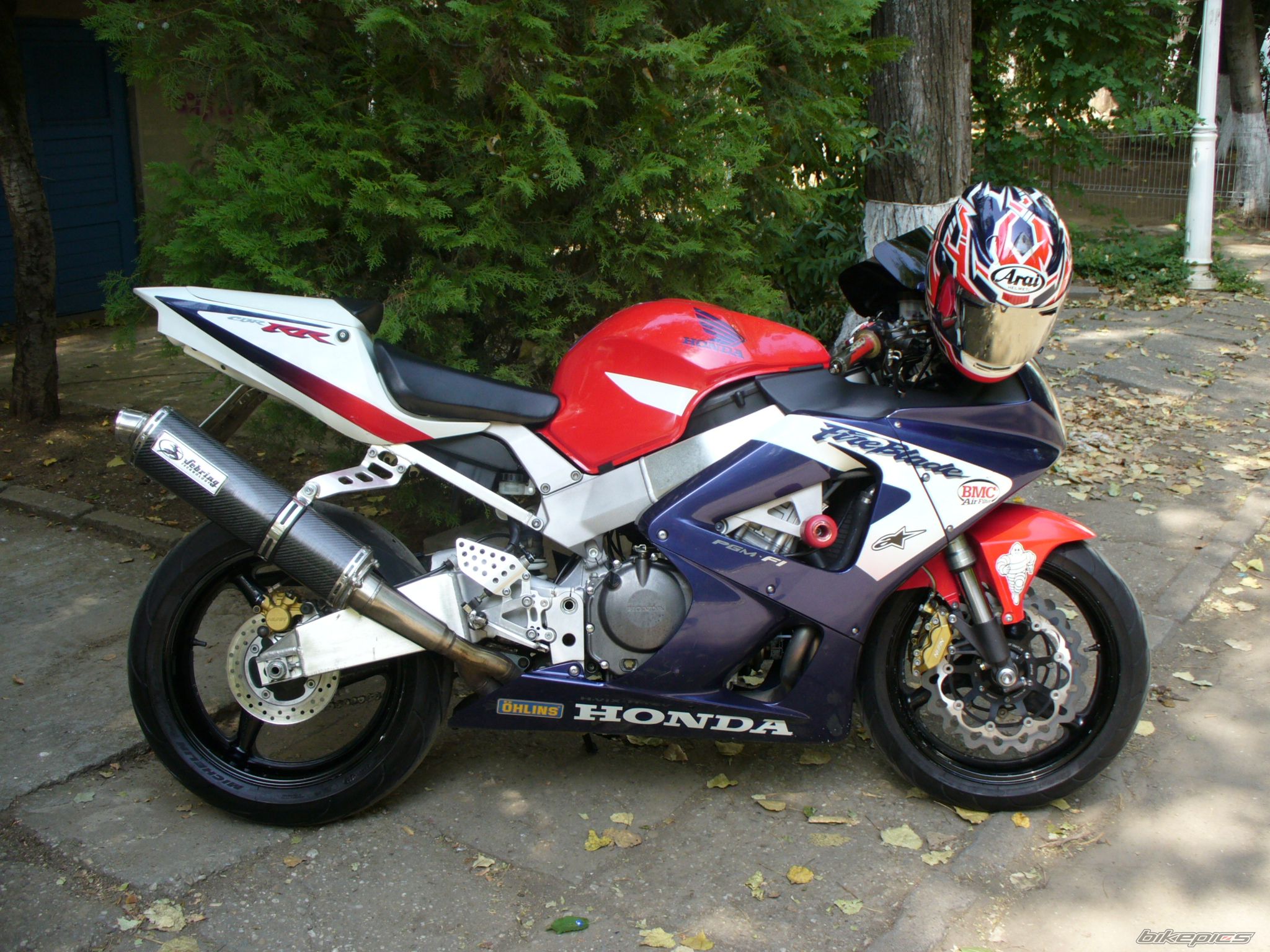 2000 HONDA CBR 900RR FIREBLADE | Picture 2273222 motorcycle photo