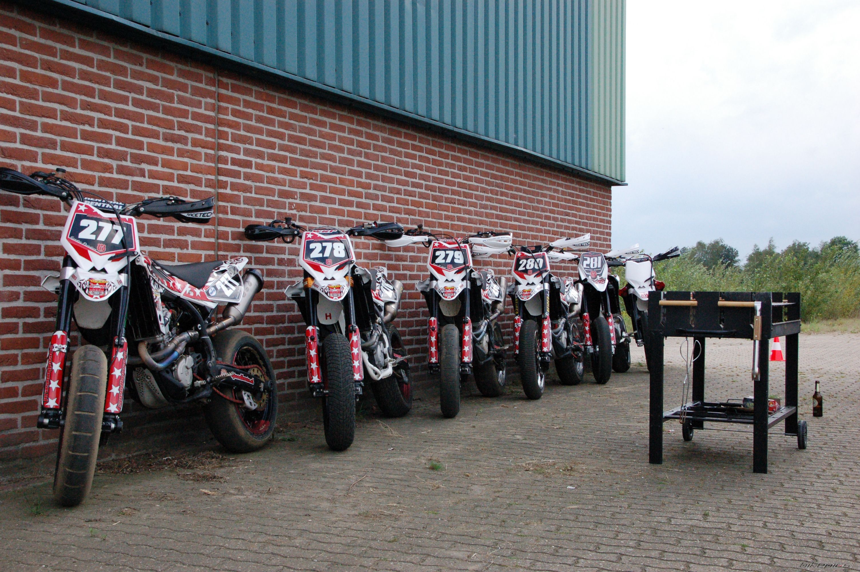 2008 HUSQVARNA SM 450 R | Picture 2273439 motorcycle photo