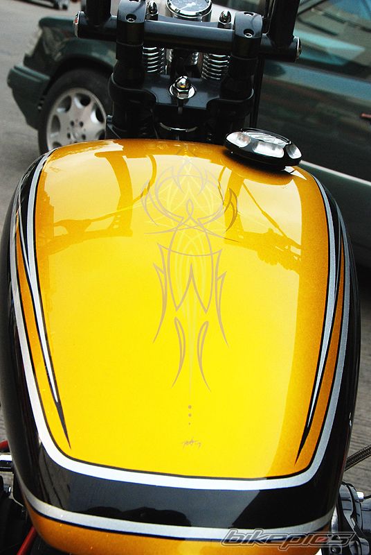 2004 HARLEY DAVIDSON FLSTC | Picture 2274381 motorcycle photo