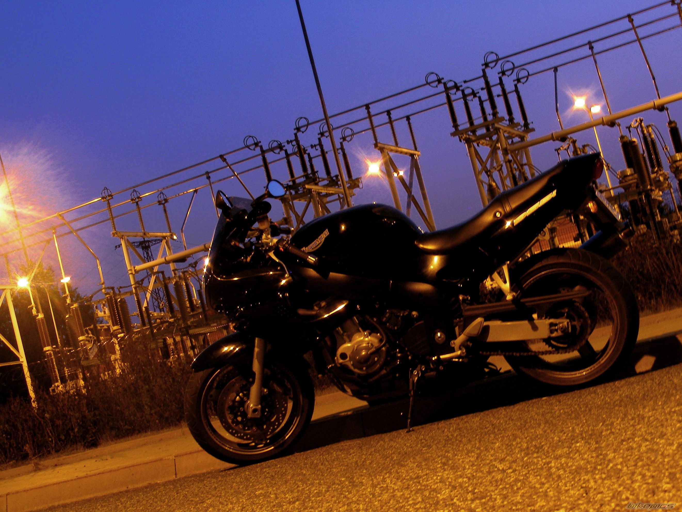 2001 TRIUMPH SPRINT RS | Picture 2276134 motorcycle photo
