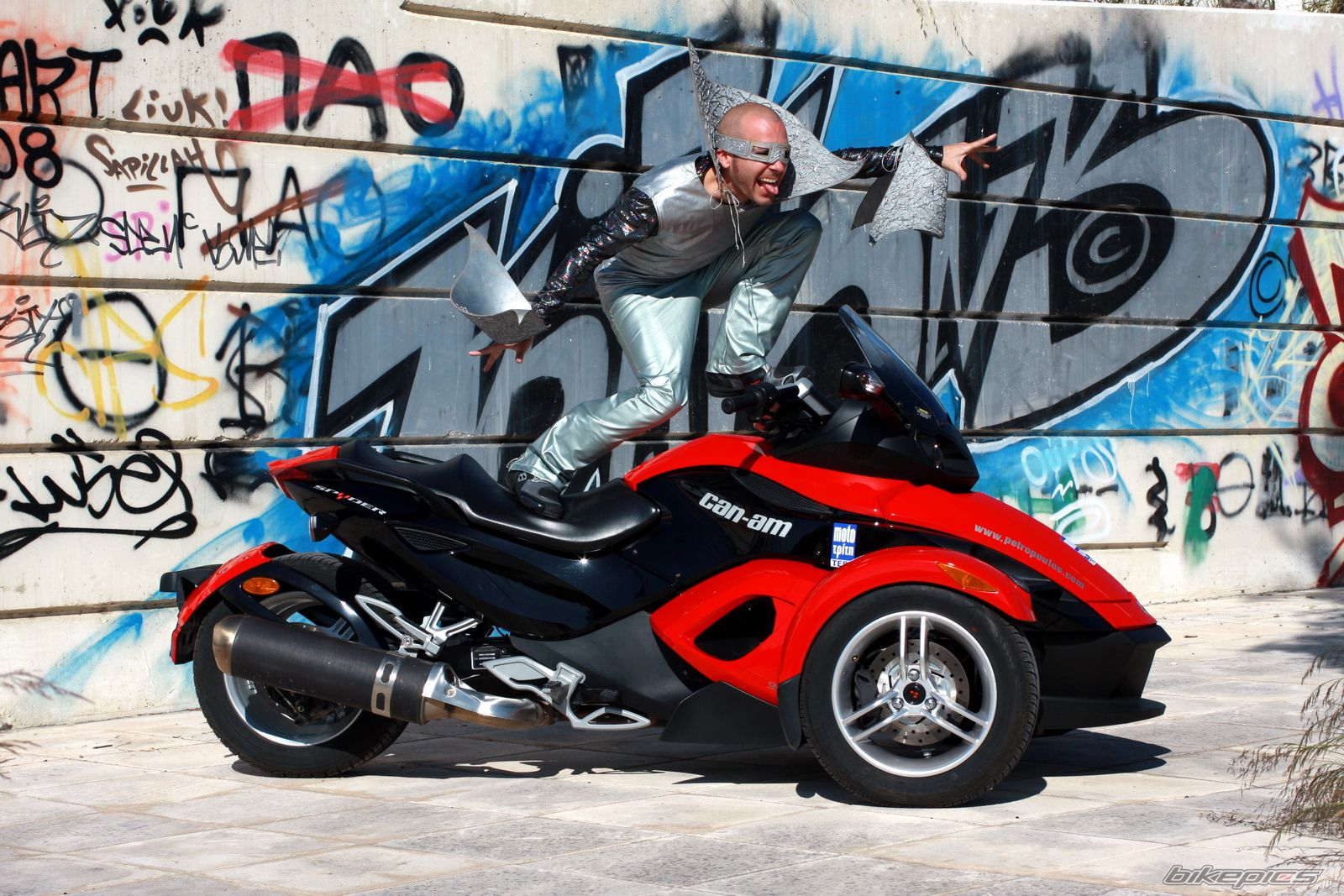 2010 CAN AM SPYDER RS | Picture 2276443 motorcycle photo