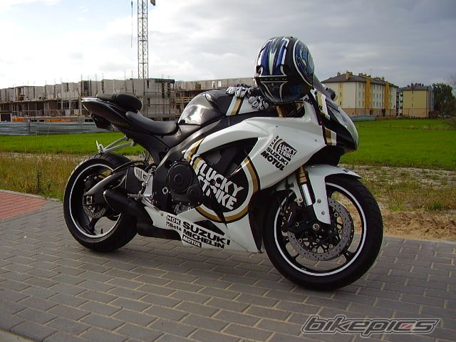 2006 SUZUKI GSX R 600 | Picture 2276859 motorcycle photo
