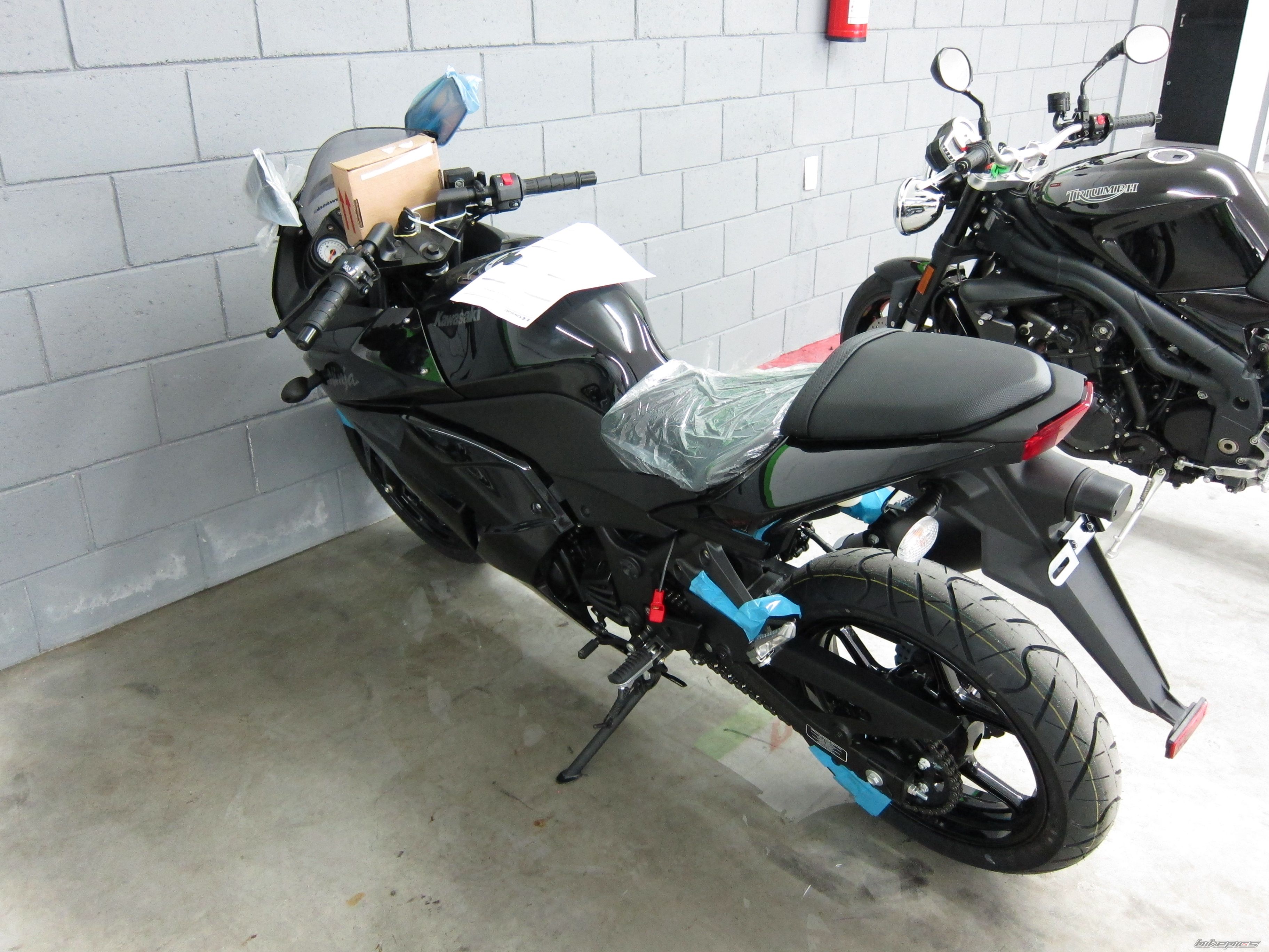 2011 KAWASAKI NINJA 250R | Picture 2277503 motorcycle photo